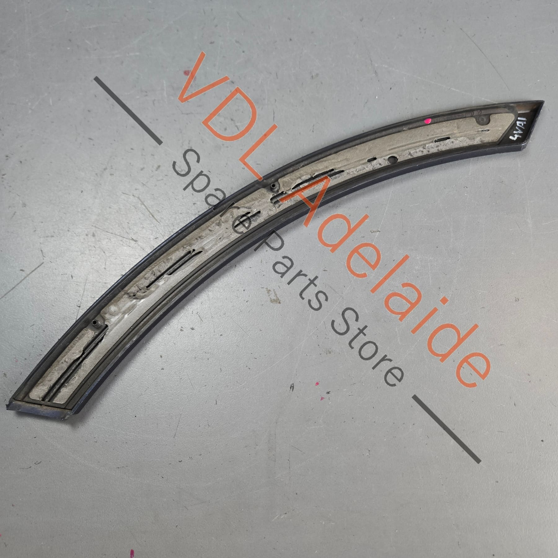Bentley Bentayga Right Rear Door Wheel Arch Extension Molding 36A854820 - Image 4