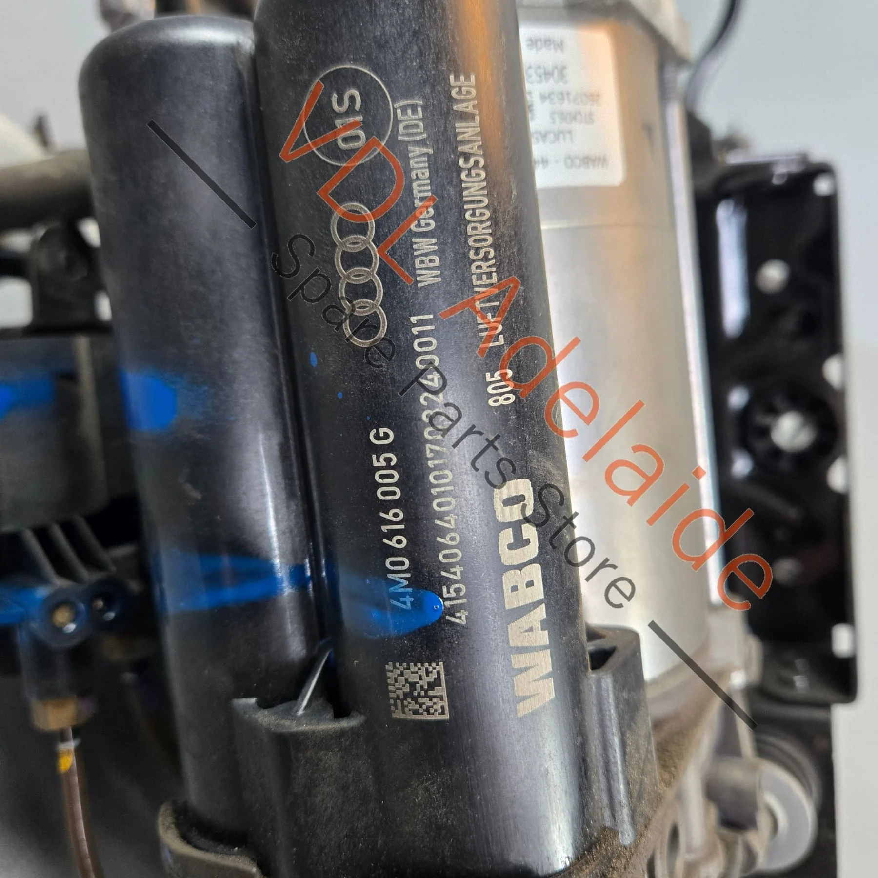GENUINE OEM Audi SQ7 Bentley Bentayga Air Suspension Pump and Valve Block 4M0616005G 4M0616013A - Image 2