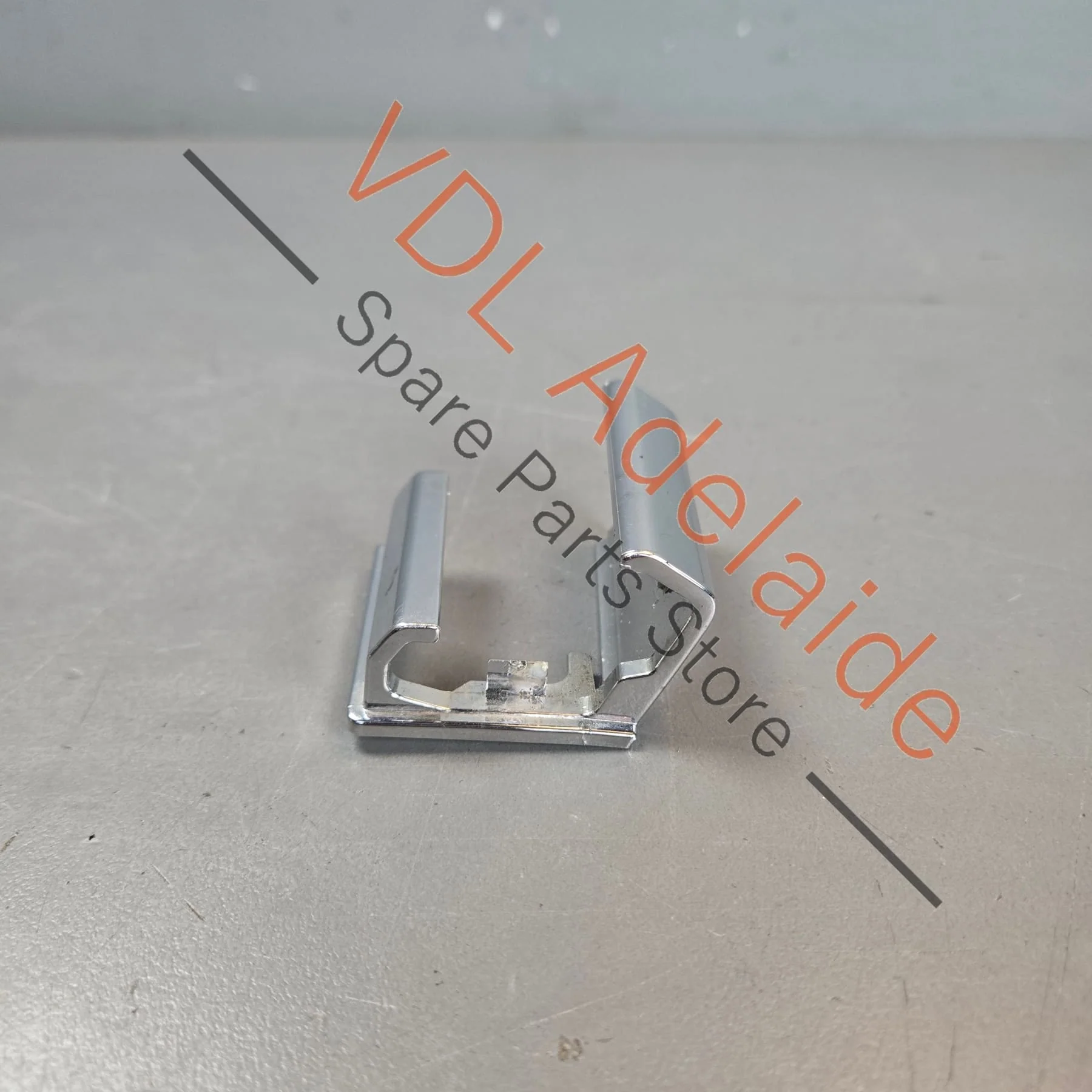 Bentley Bentayga Seat Rail Cover Chrome Trim Right - Image 3