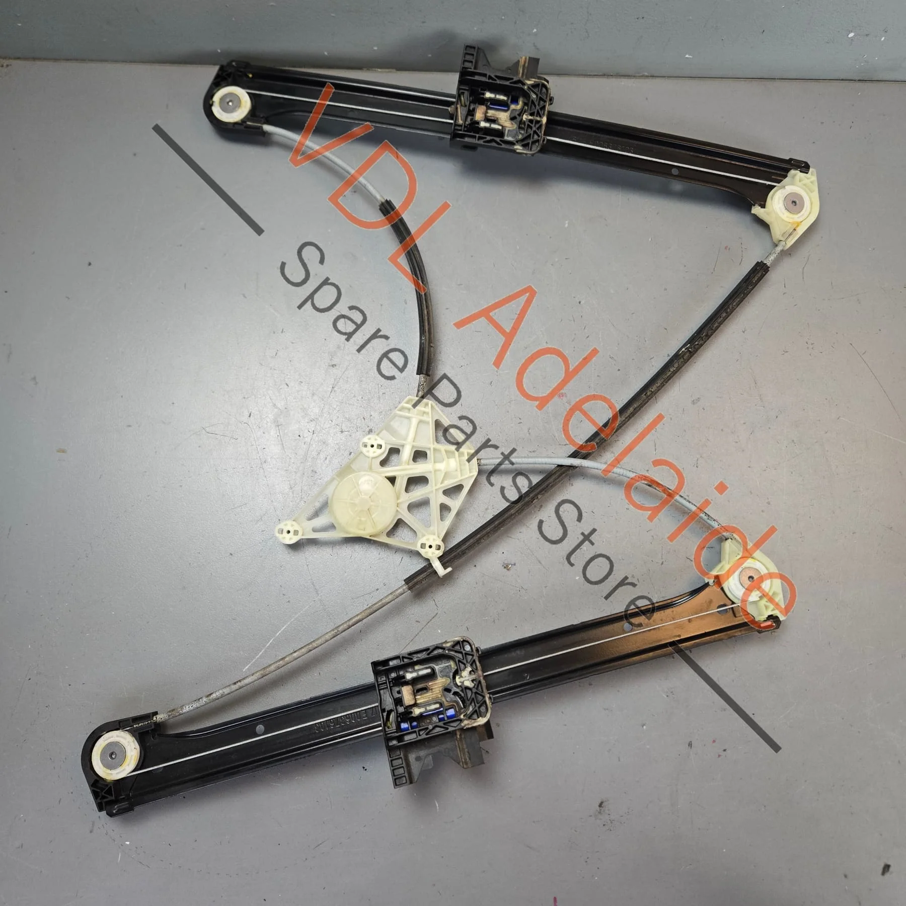 Audi Q7 Bentley Bentayga Rear Right Window Regulator 4M0839462A