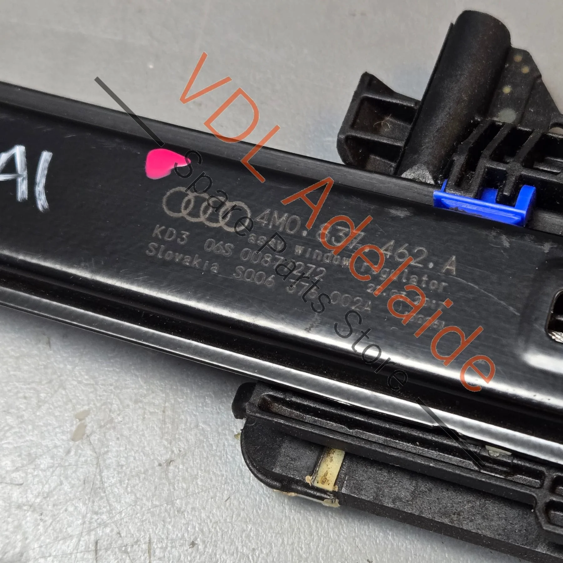 Audi Q7 Bentley Bentayga Front Right Window Regulator 4M0837462A - Image 4