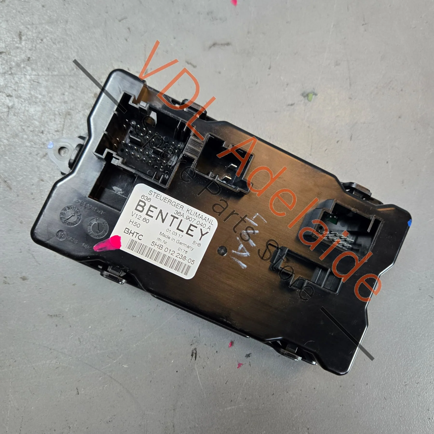 Bentley Bentayga Control Unit for Air Conditioning 36A907040A - Image 3