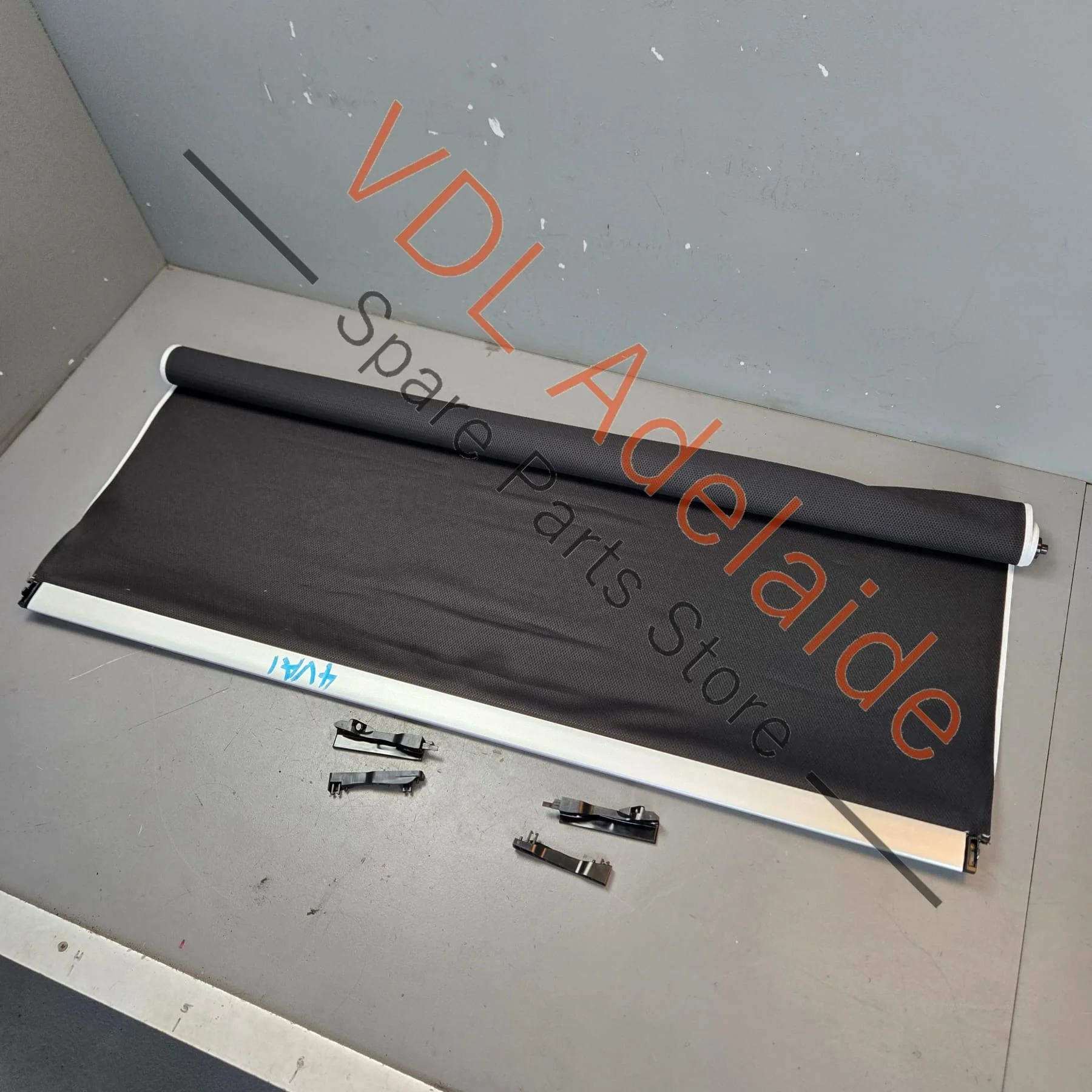 Audi Q7 Bentley Bentayga Panoramic Sunroof Shade 4M0877307A 5L9