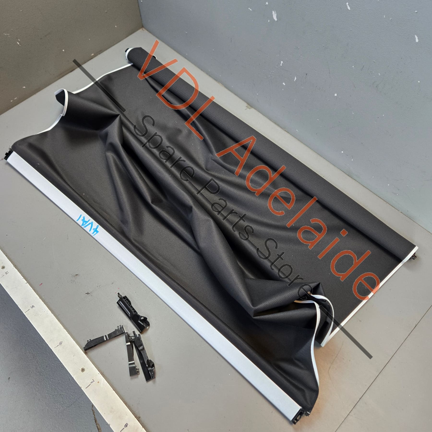 Audi Q7 Bentley Bentayga Panoramic Sunroof Shade 4M0877307A 5L9 - Image 2