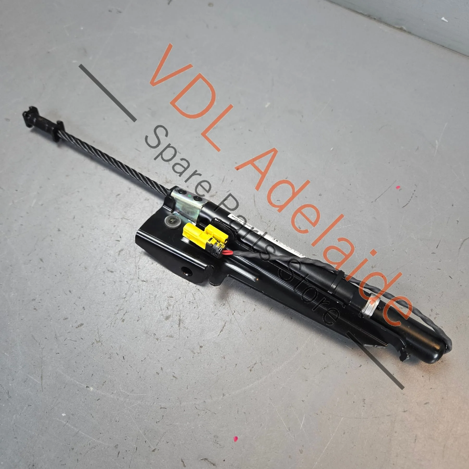 Audi Q7 Bentley Bentayga Porsche Cayenne Seatbelt Tensioner Left Front 4M0857619A - Image 4