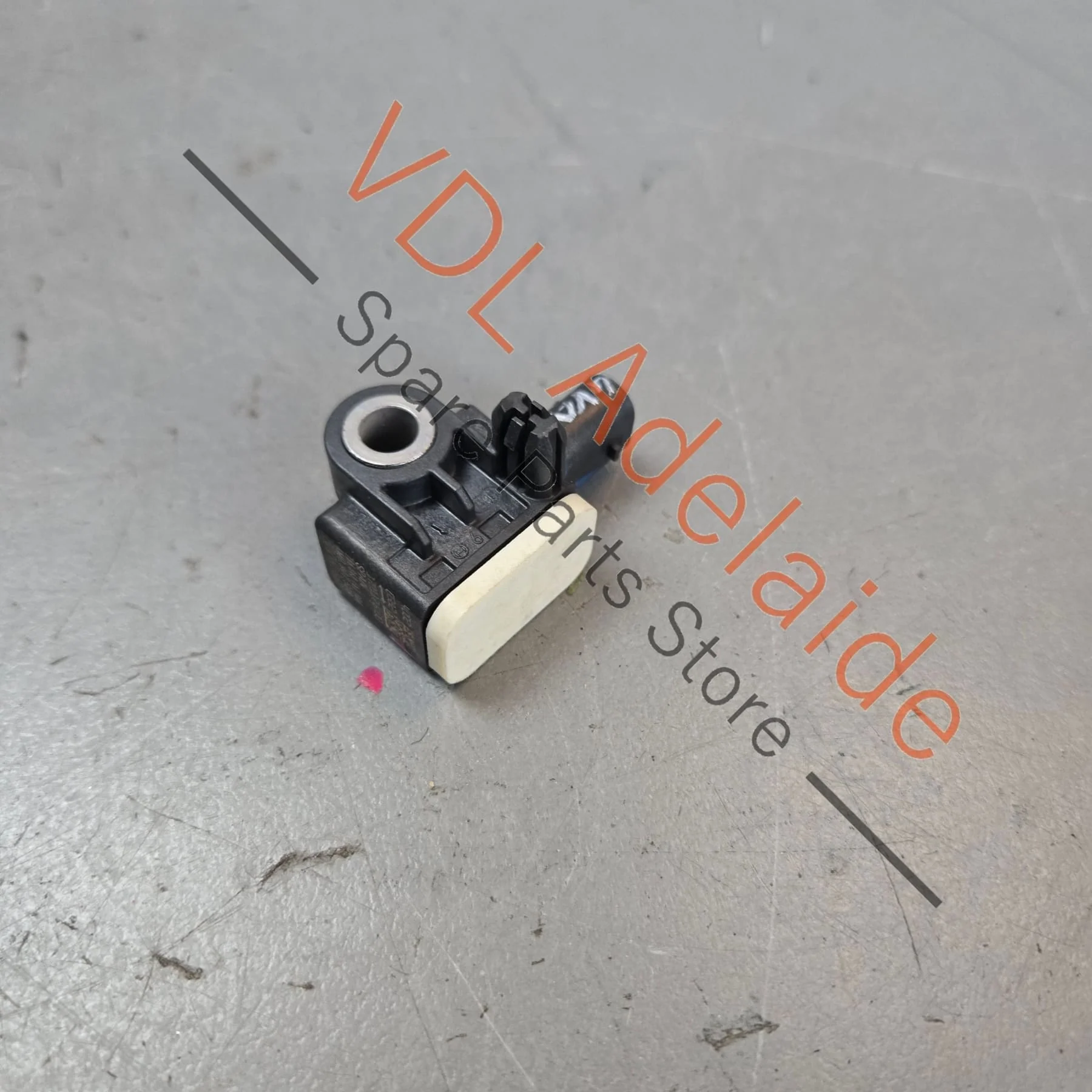 VW Audi Porsche Engine Mount Sensor for Vibration 4M0907508