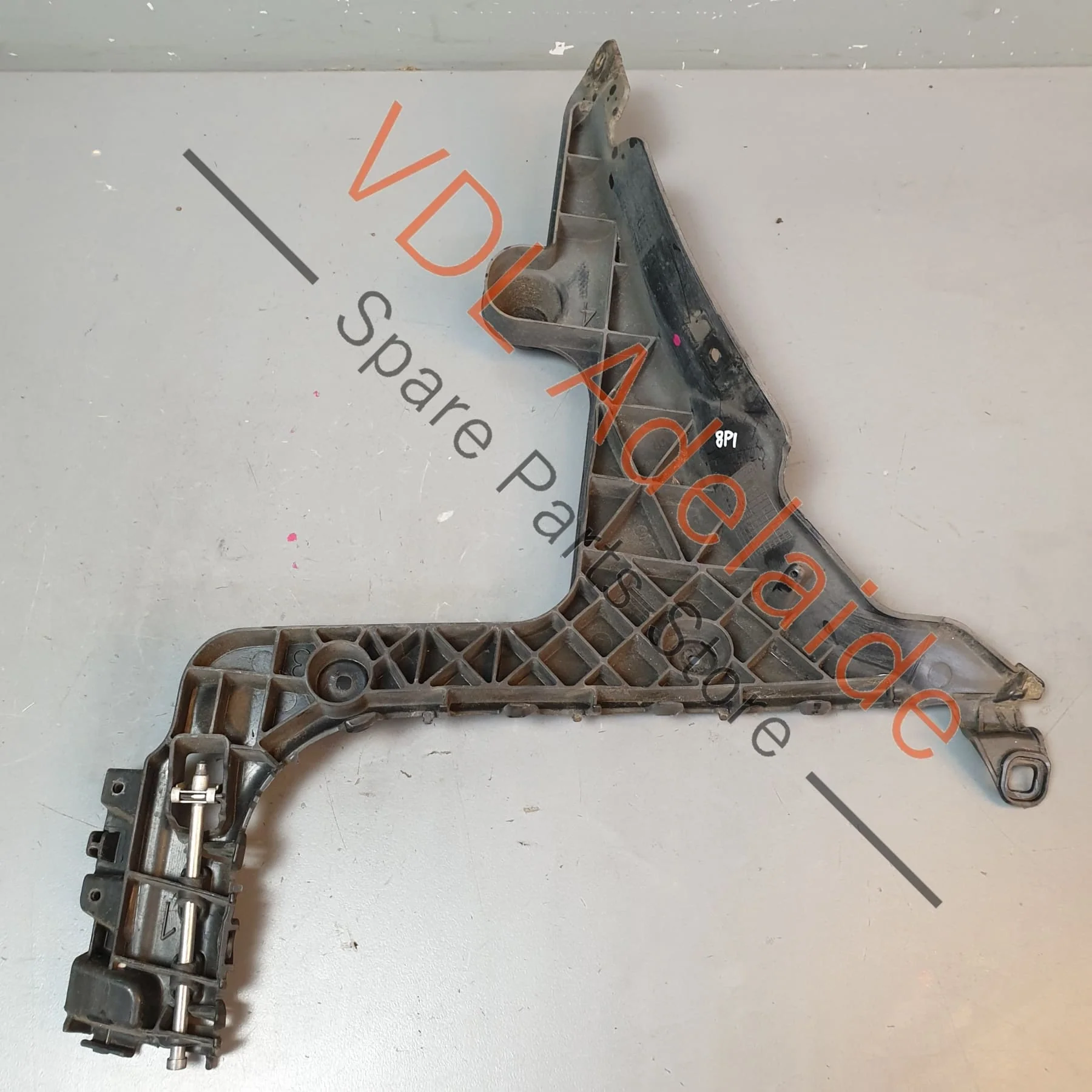 Audi S3 8P Rear Left Bumper Guide Mounting Bracket 8P4807377B - Image 4
