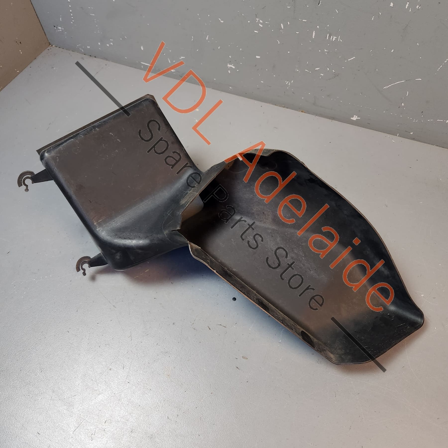 Audi S3 8P Radiator Air Guide for Left Side Additional Radiator 8P0121333B - Image 8