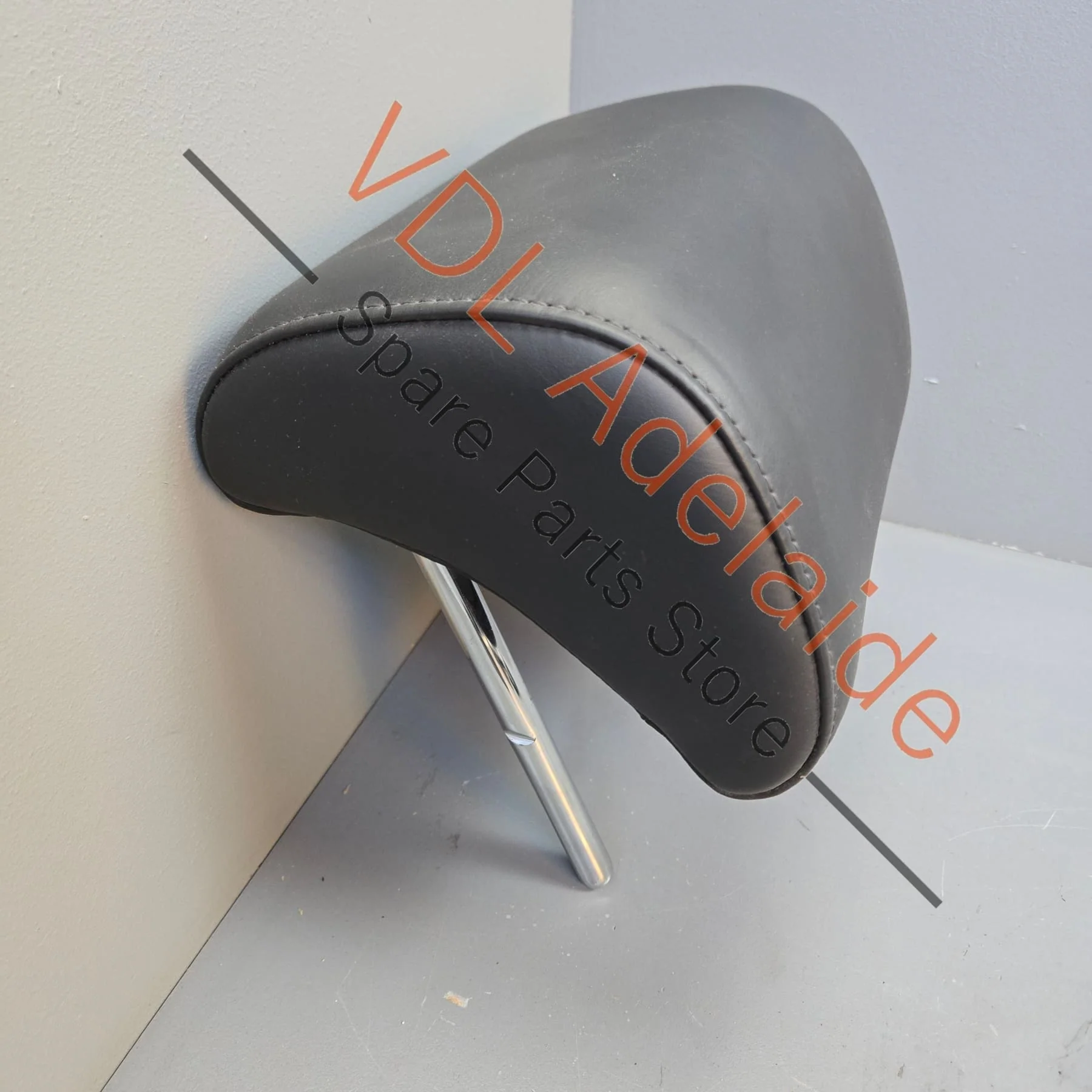Audi S3 A3 8P Rear Seat Head Rest Leather Suits left or right seat 8P0885901AG - Image 2