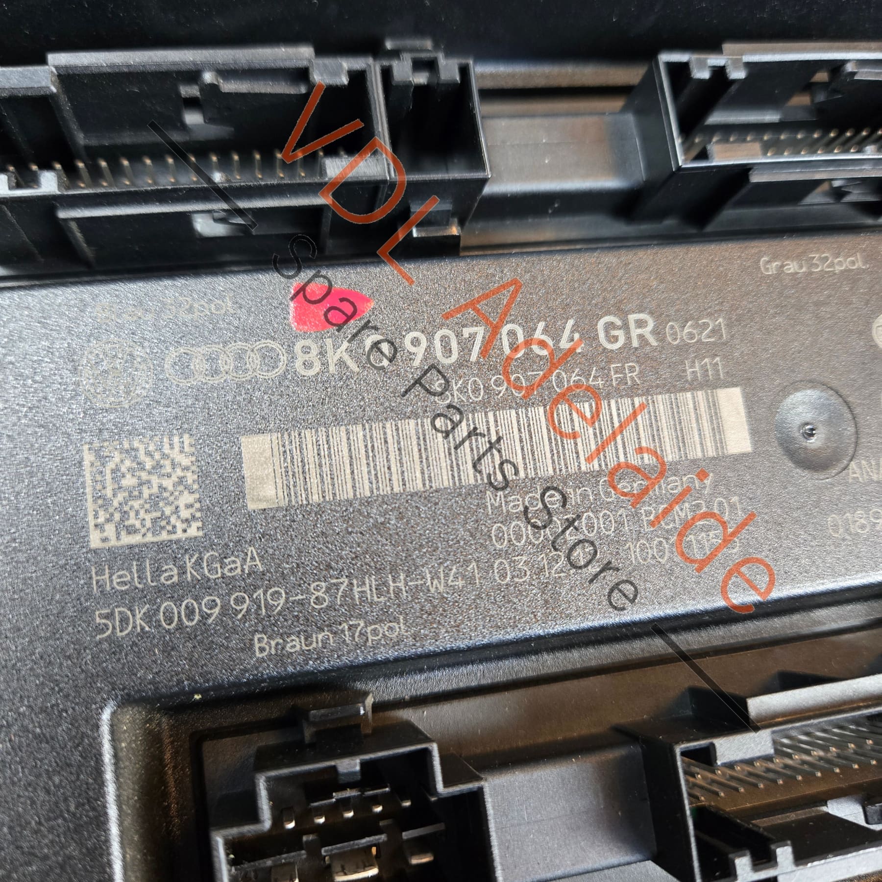 Audi RS5 Central Control Unit BCM Convenience Module 8K0907064KR 8K0907064GR - Image 2