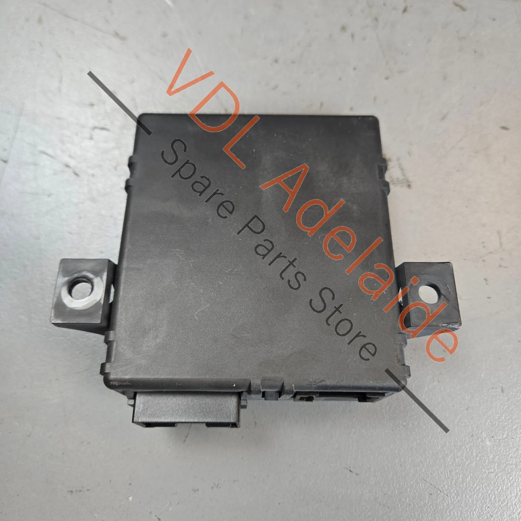 Audi A5 S5 RS5 Diagnosis Interface for Data Bus Gateway Module 8R0907468P - Image 3