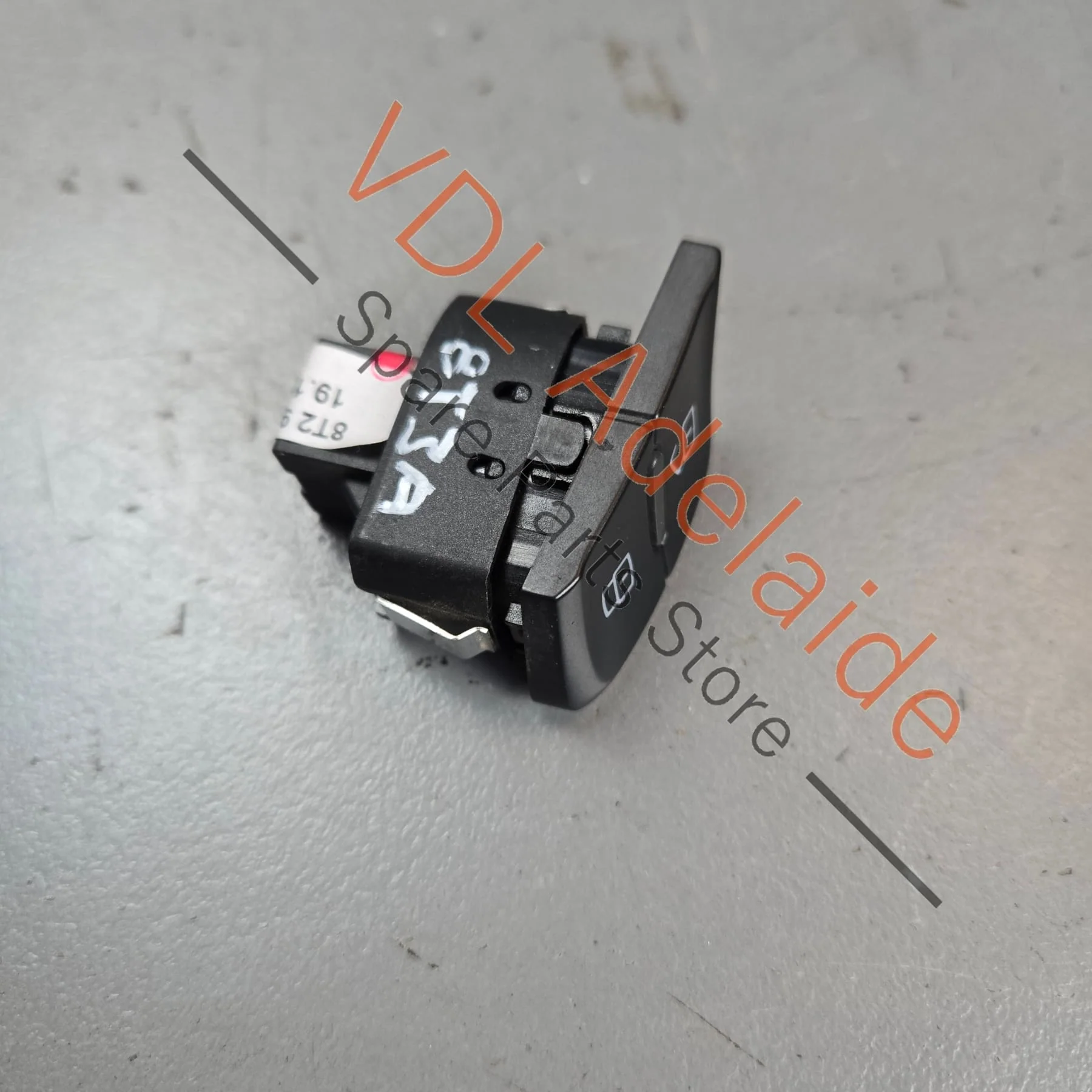 Audi RS5 Power Central Lock Unlock Locking Switch 8K0959565E - Image 2