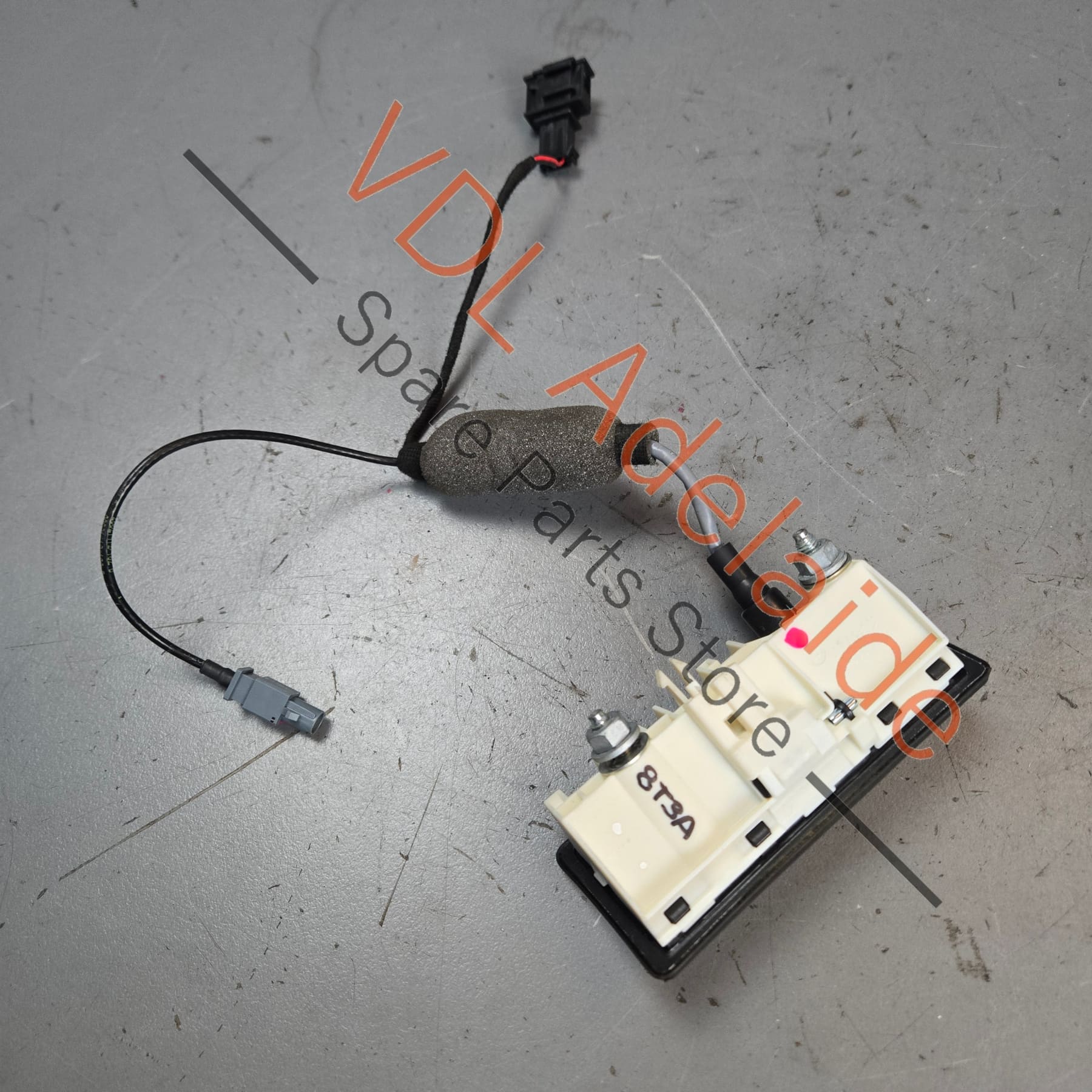 Audi A4 A5 Rear Camera 5N0827566AA - Image 4