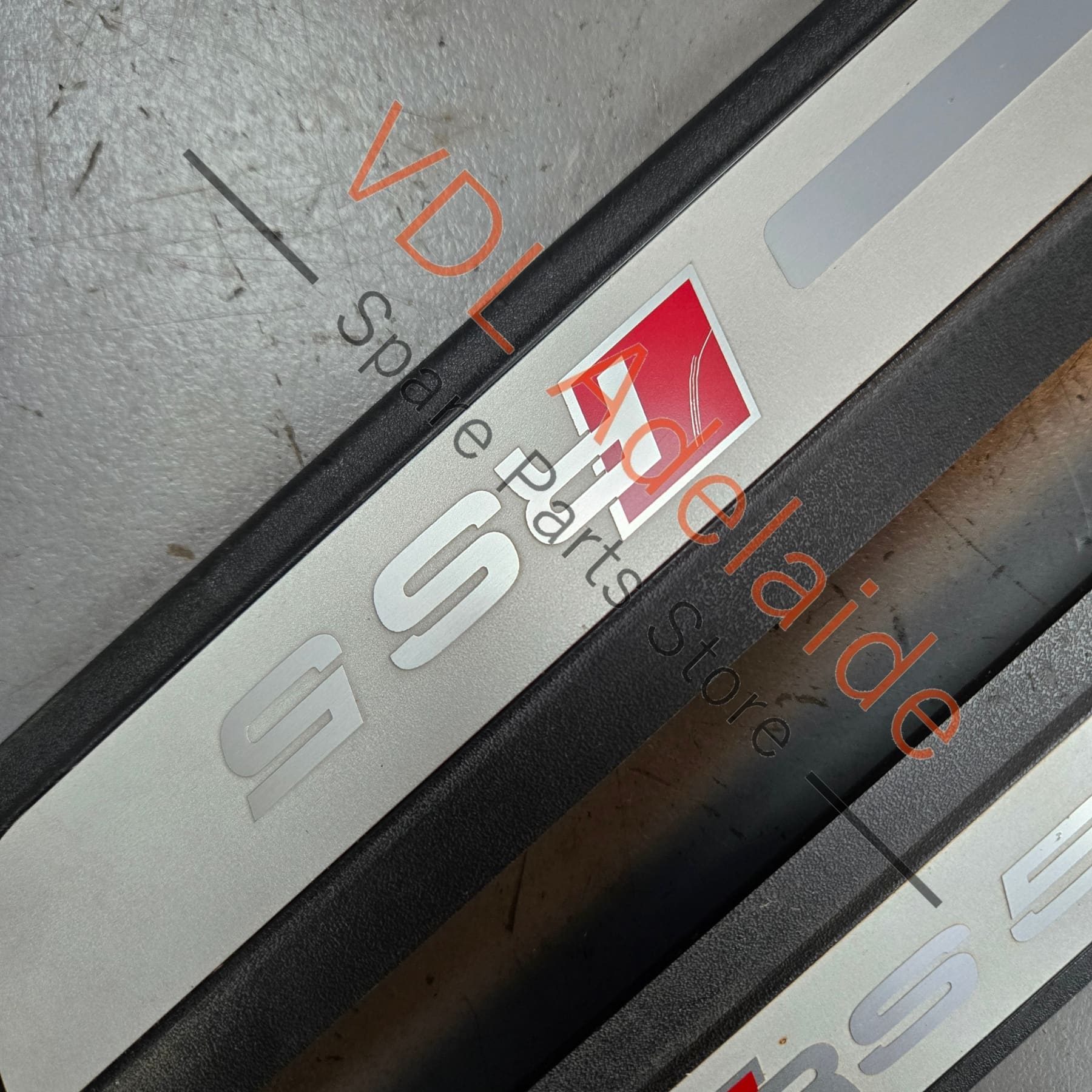 Audi RS5 Door Sill Trim Strip Scuff Plates 8T853373M 8T853374M Left & Right - Image 3