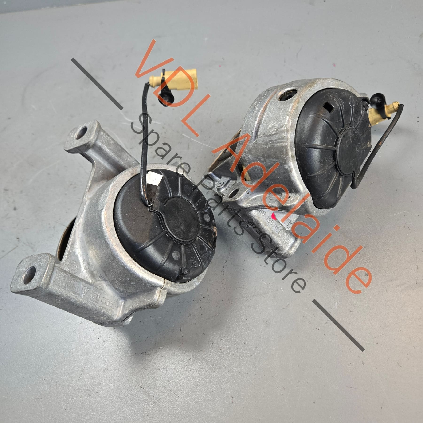 Audi RS5 Engine Mount Set Left & Right 8R0199381AG 8R0199381AH