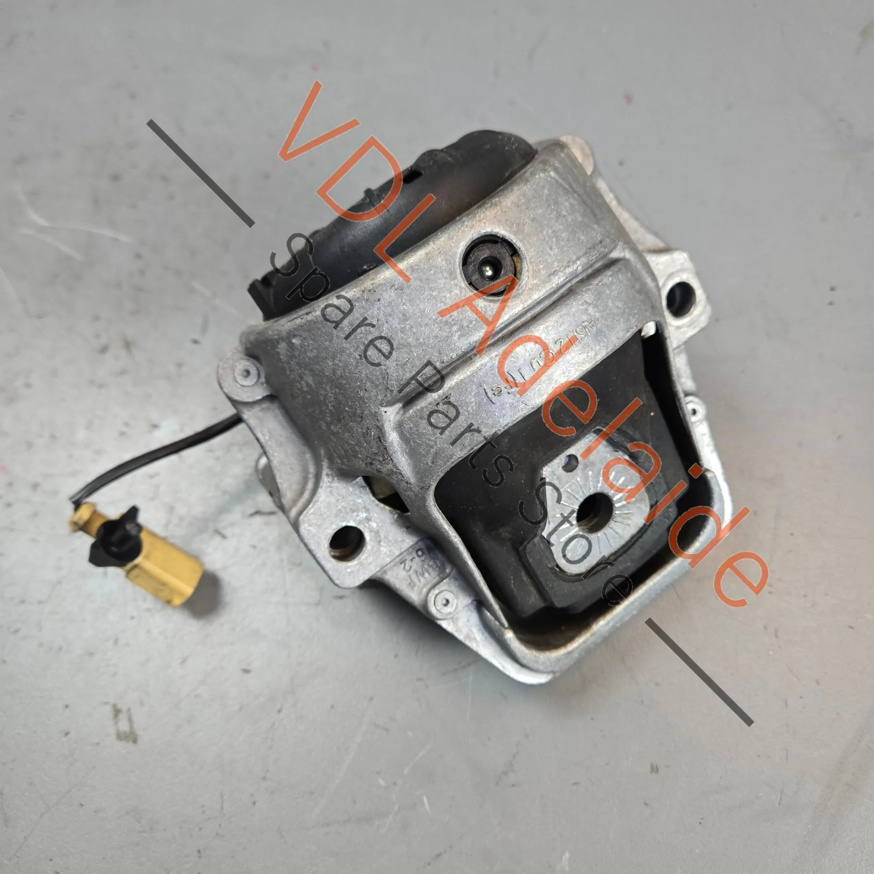 Audi RS5 Engine Mount Set Left & Right 8R0199381AG 8R0199381AH - Image 3