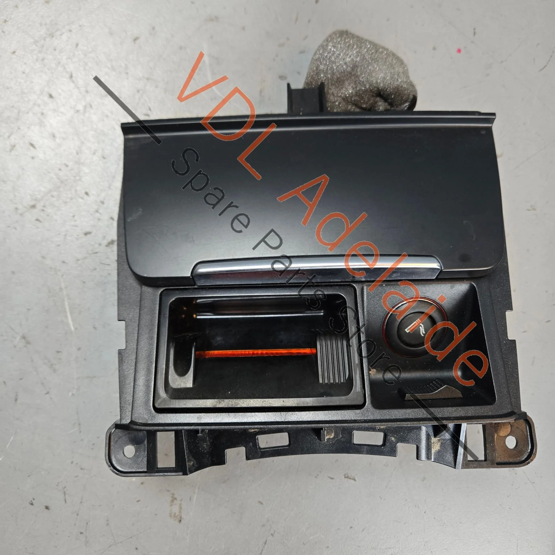 Audi RS5 Centre Console Ashtray Compartment 8K0857951C V10 - Image 2