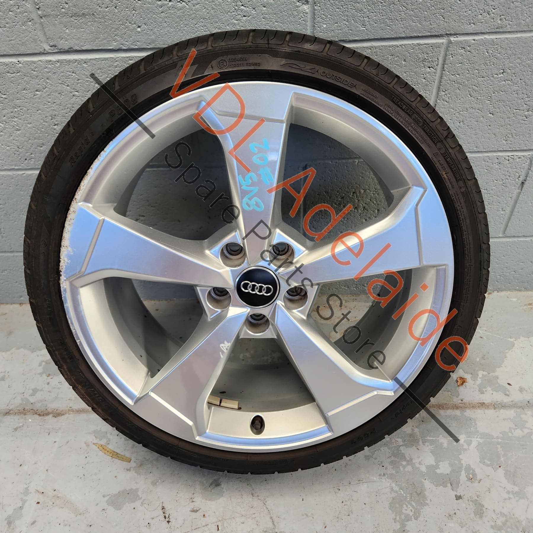 Genuine Audi 8V S3 RS3 5 Spoke 19 x 8 ET49 Rotor Design Alloy Wheel with Tyre #02 8V0601025CE