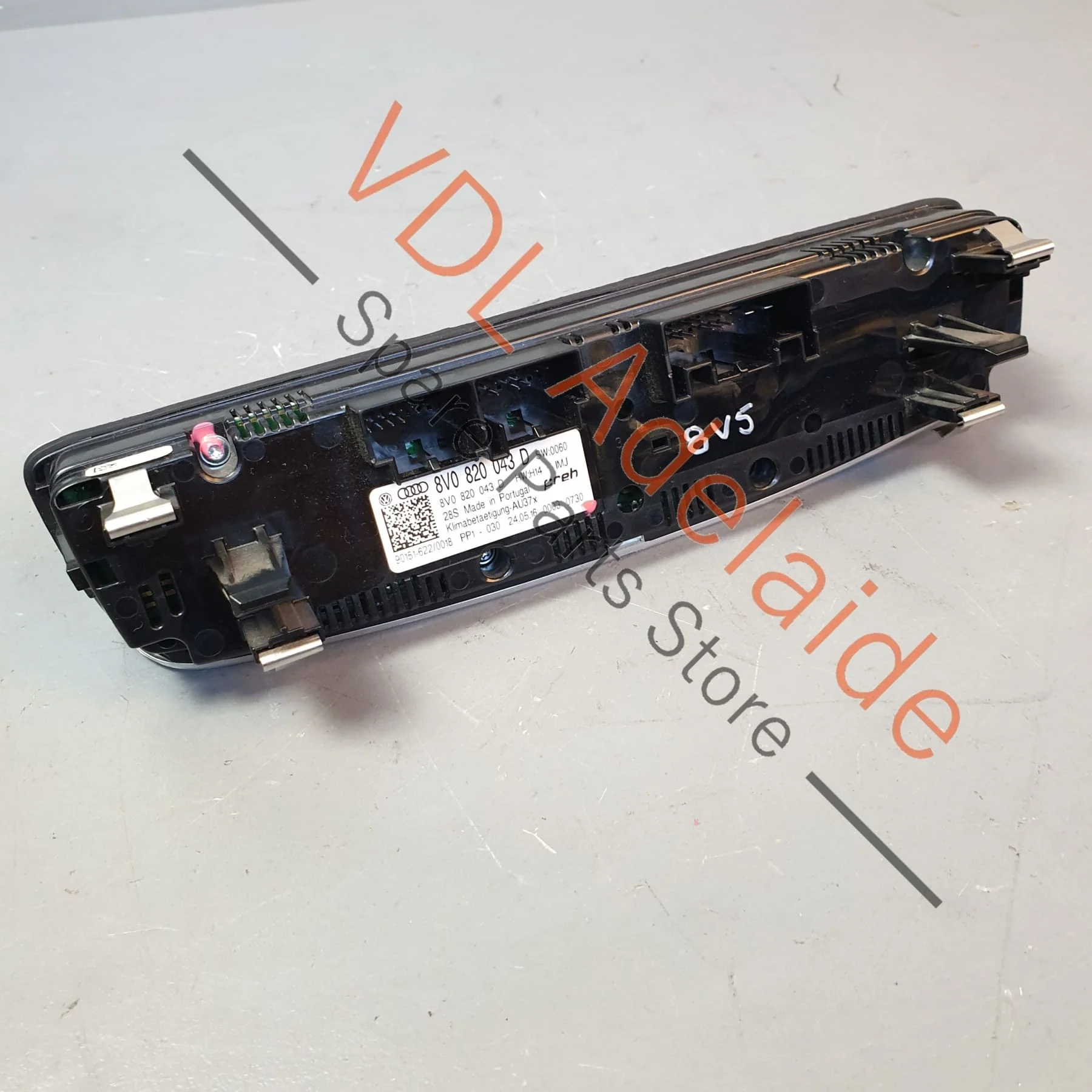 Audi RS3 8V Control Display Panel Switch
for Air Conditioning AC 8V0820043D - Image 9