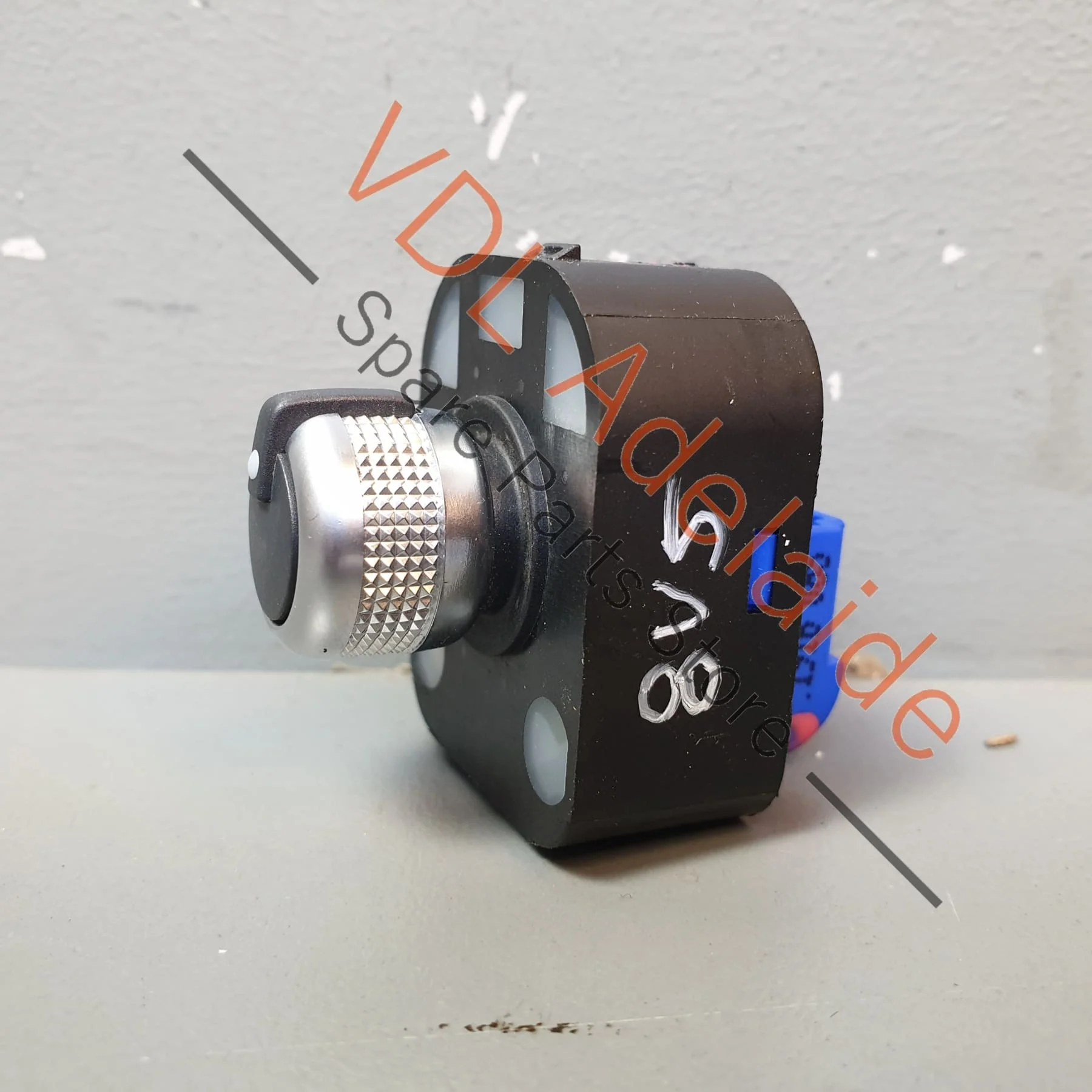 Audi RS3 S3 A3 8V Side Wing Mirror Adjustment Switch 8V0959565E - Image 4