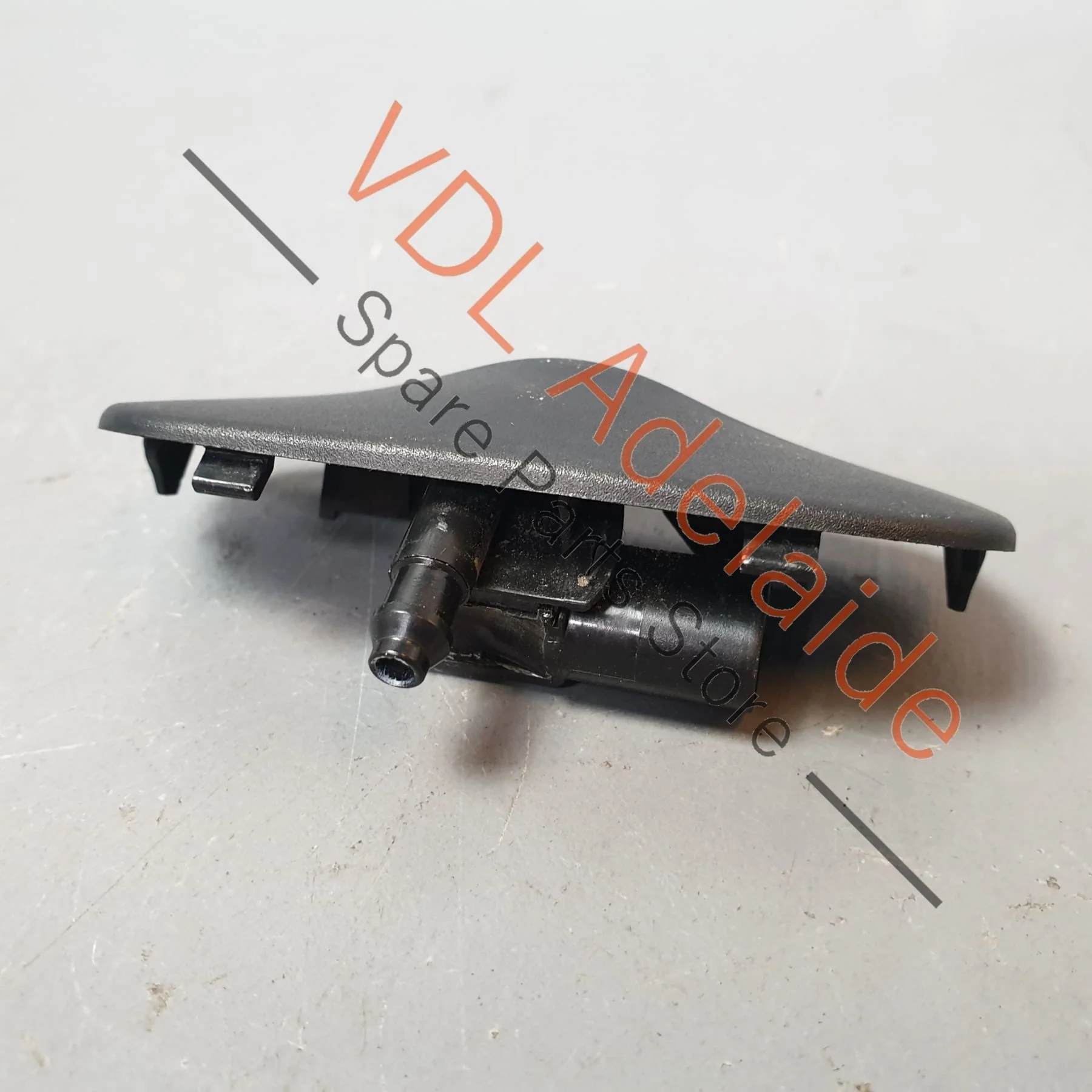 Audi RS3 S3 A3 8V Windscreen Washer Right Spray Nozzle Heated 8V3955988A - Image 4