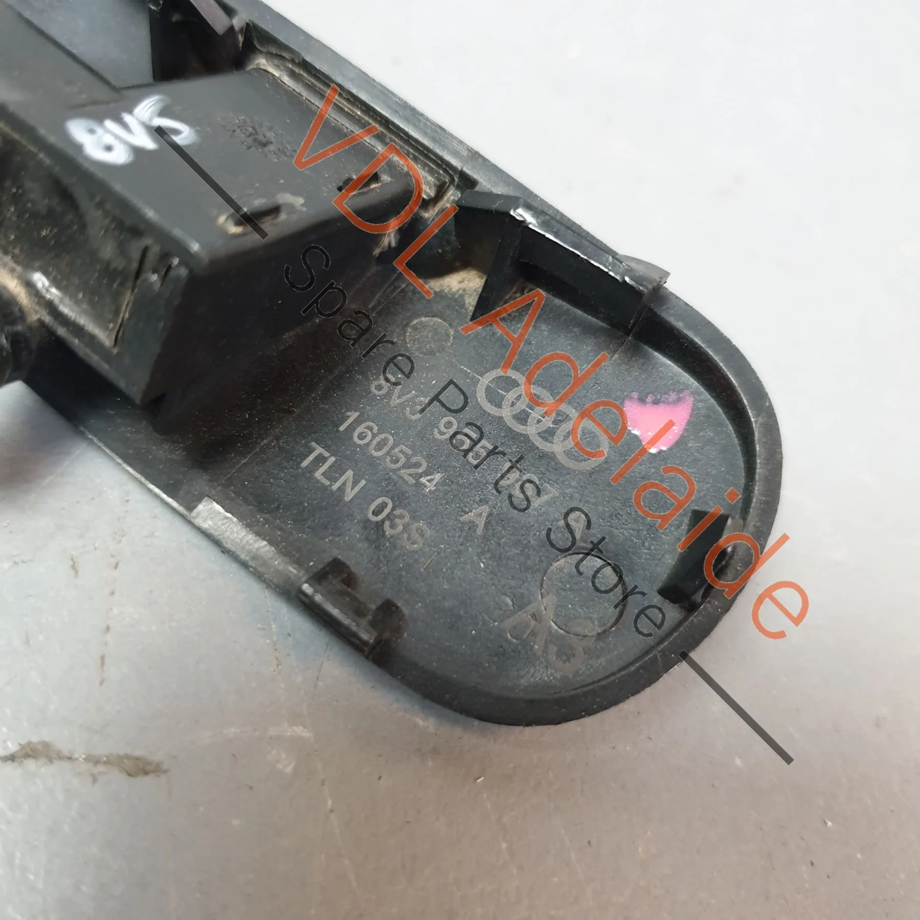 Audi RS3 S3 A3 8V Windscreen Washer Left Spray Nozzle Heated 8V3955987A - Image 2