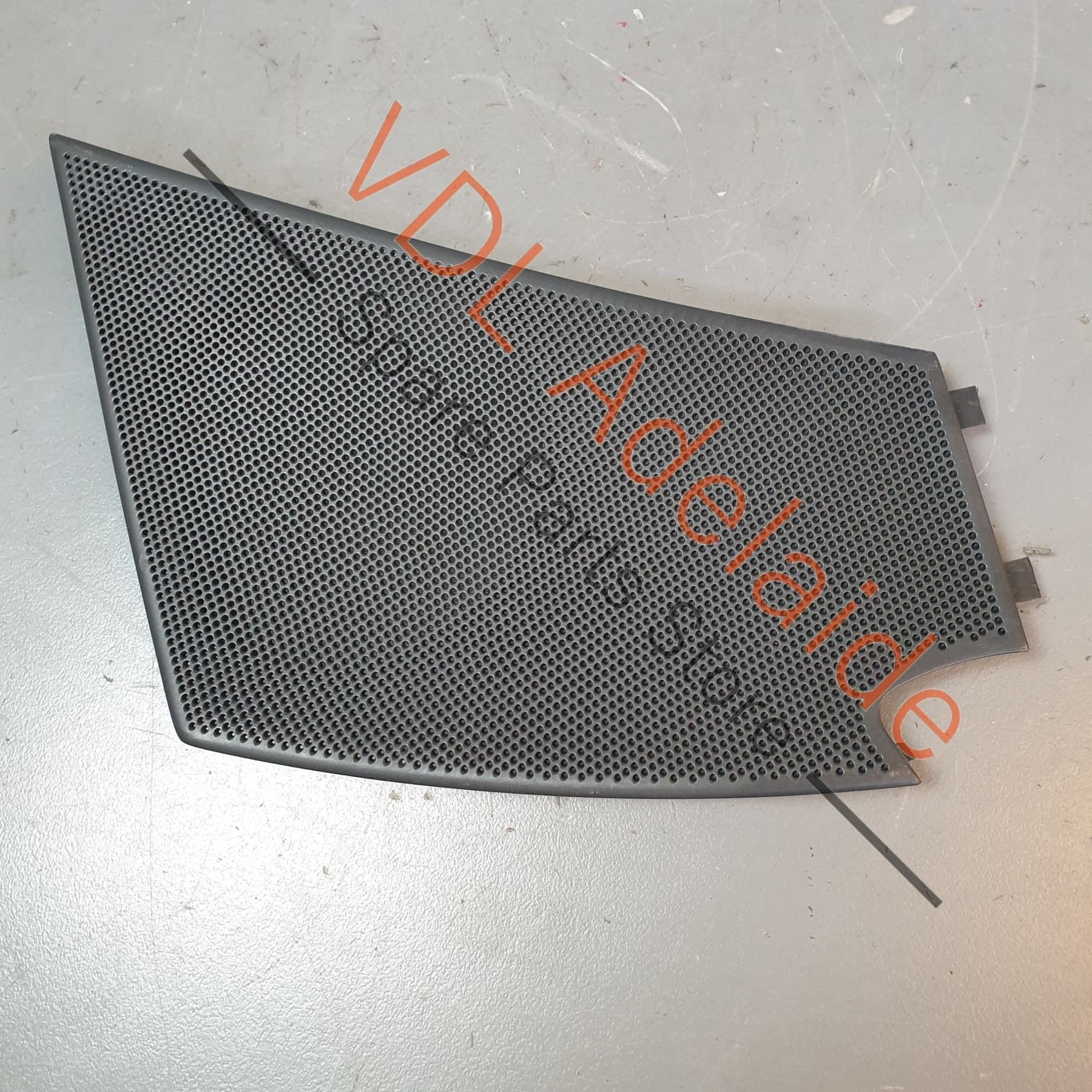 Audi Front Right Door Trim Speaker Cover 8V7035410A 4PK