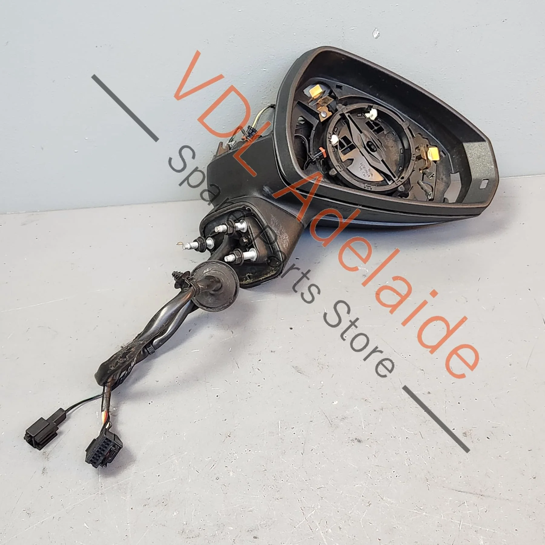 Audi A3 S3 RS3 8V Right Side Exterior Wing Mirror 8V2857410G 9B9