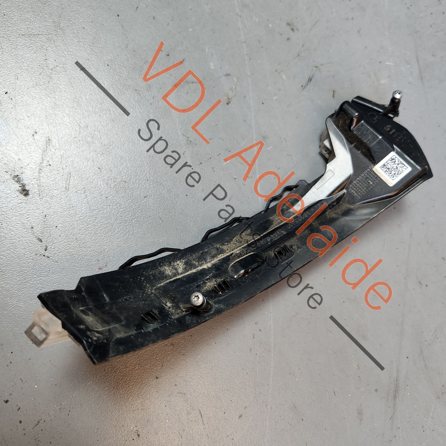 Audi A3 S3 RS3 8V Left Side Mirror Indicator Light Flasher 8V0949101 - Image 2
