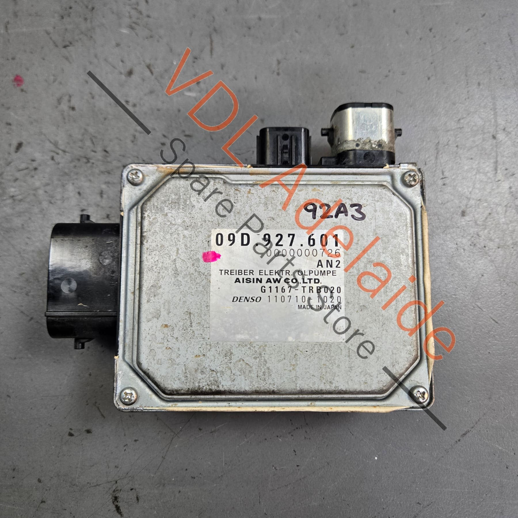 Porsche Cayenne Oil Pump Control Unit Module 95861860110 09D927601