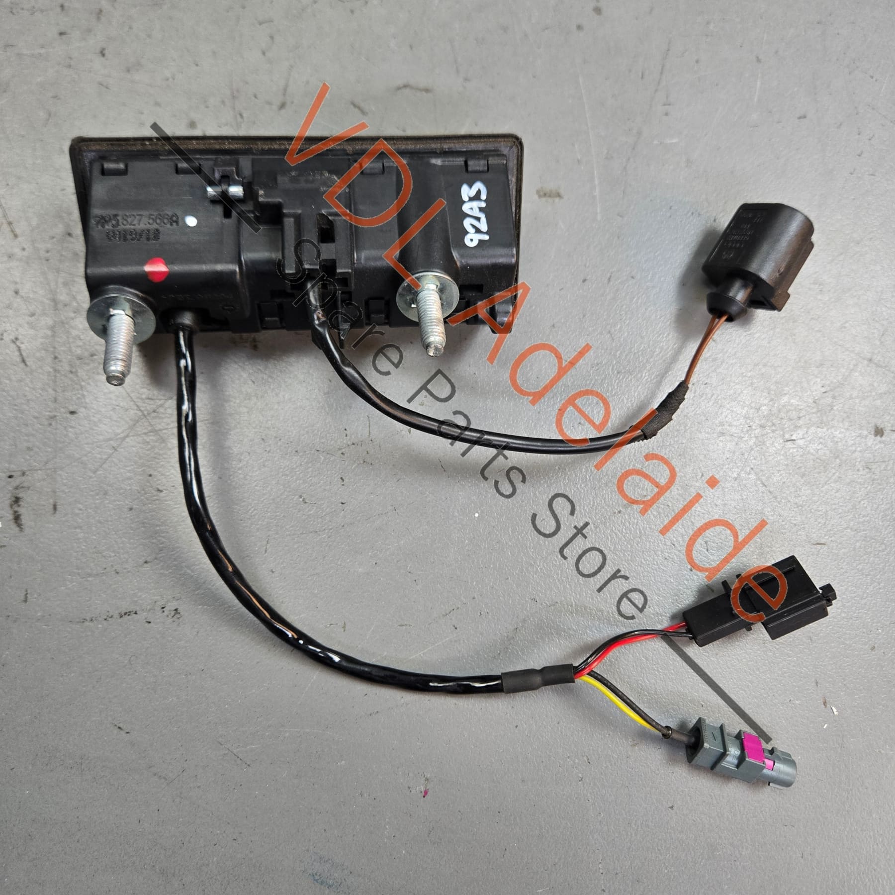 Porsche Cayenne 958 92A Reverse Camera Rear Lid 95864529002 7P5827566A - Image 3