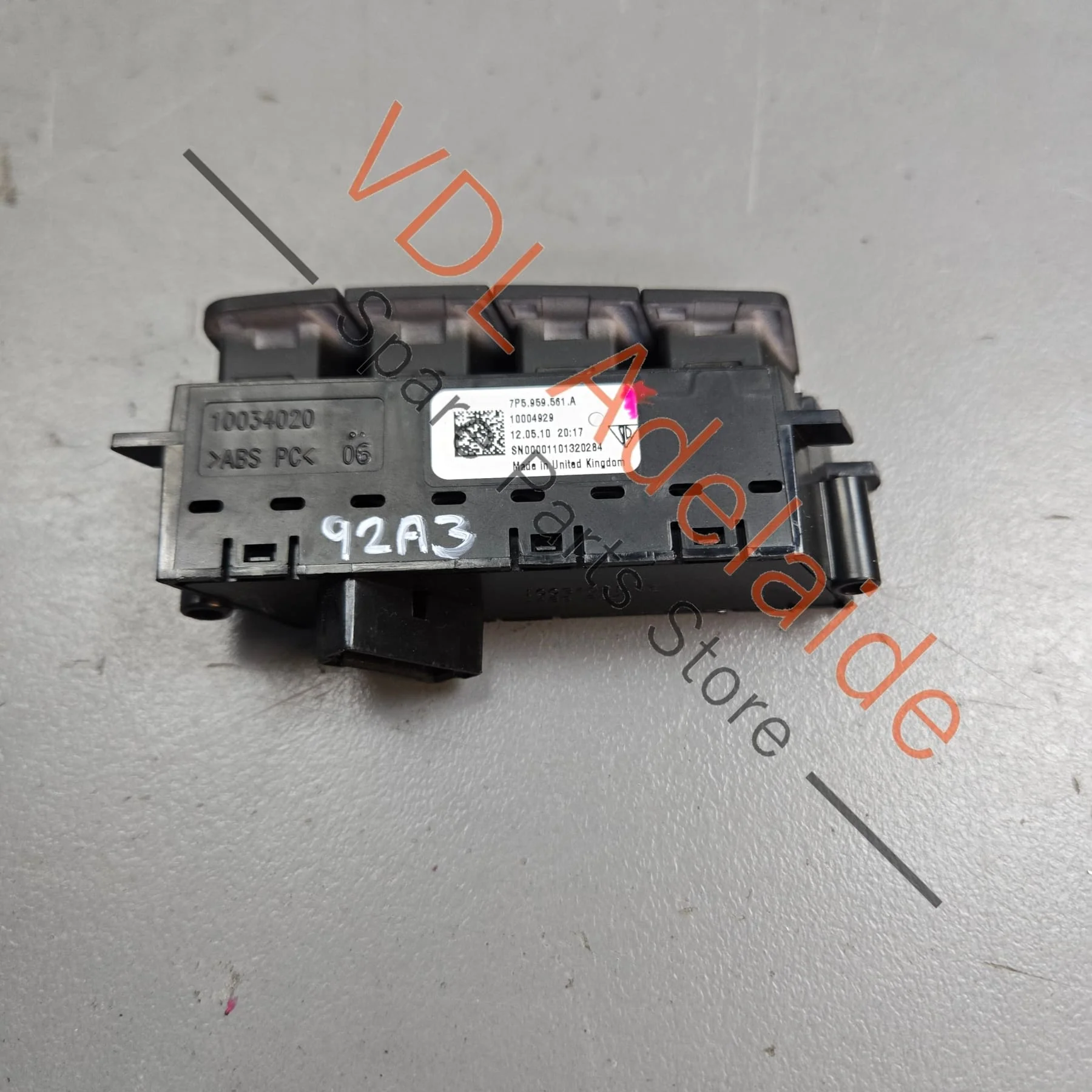 Porsche Cayenne 958 Right Memory Seat Switch 95861310400 7P5959561A - Image 2