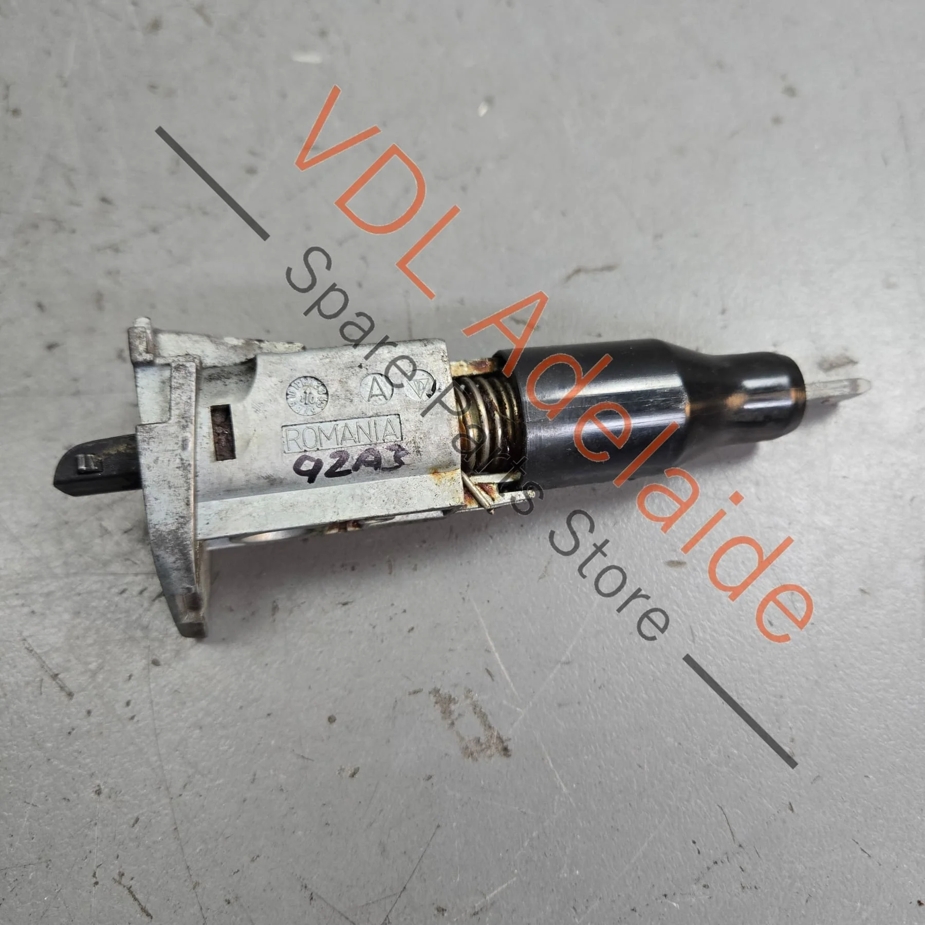 Porsche Cayenne 958 Door Lock & Blade Key 958898375 - Image 2