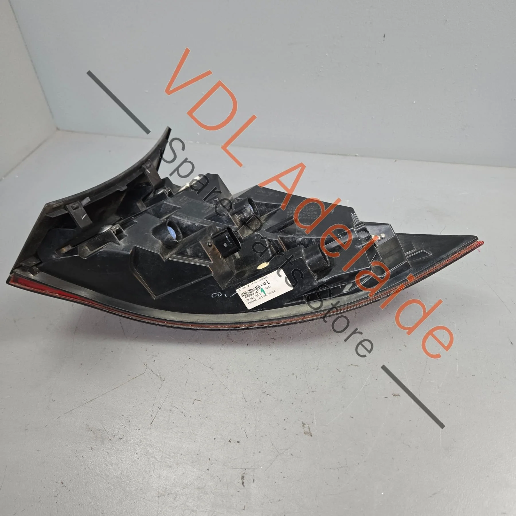 Porsche Cayenne 958 Left Rear Outer Tail Light 95863109501 7P5945095F 958945095 - Image 6