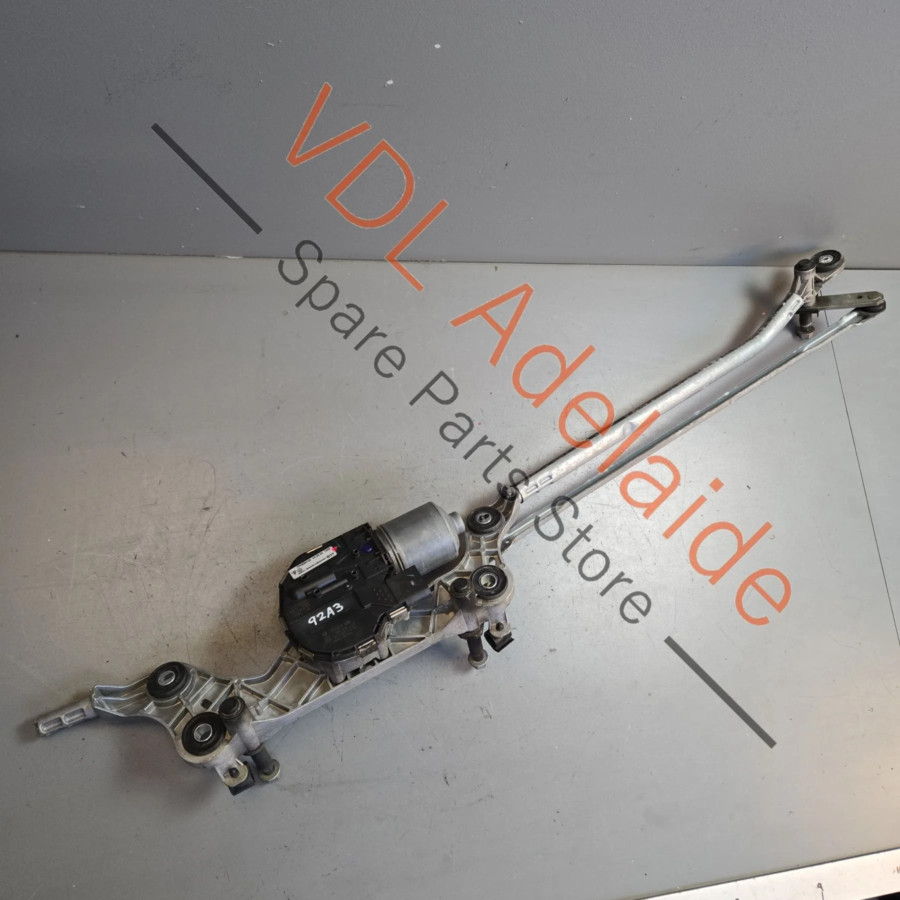 Porsche Cayenne 958 Windscreen Wiper Motor and Linkage 7P0955120 958955024A for RHD
