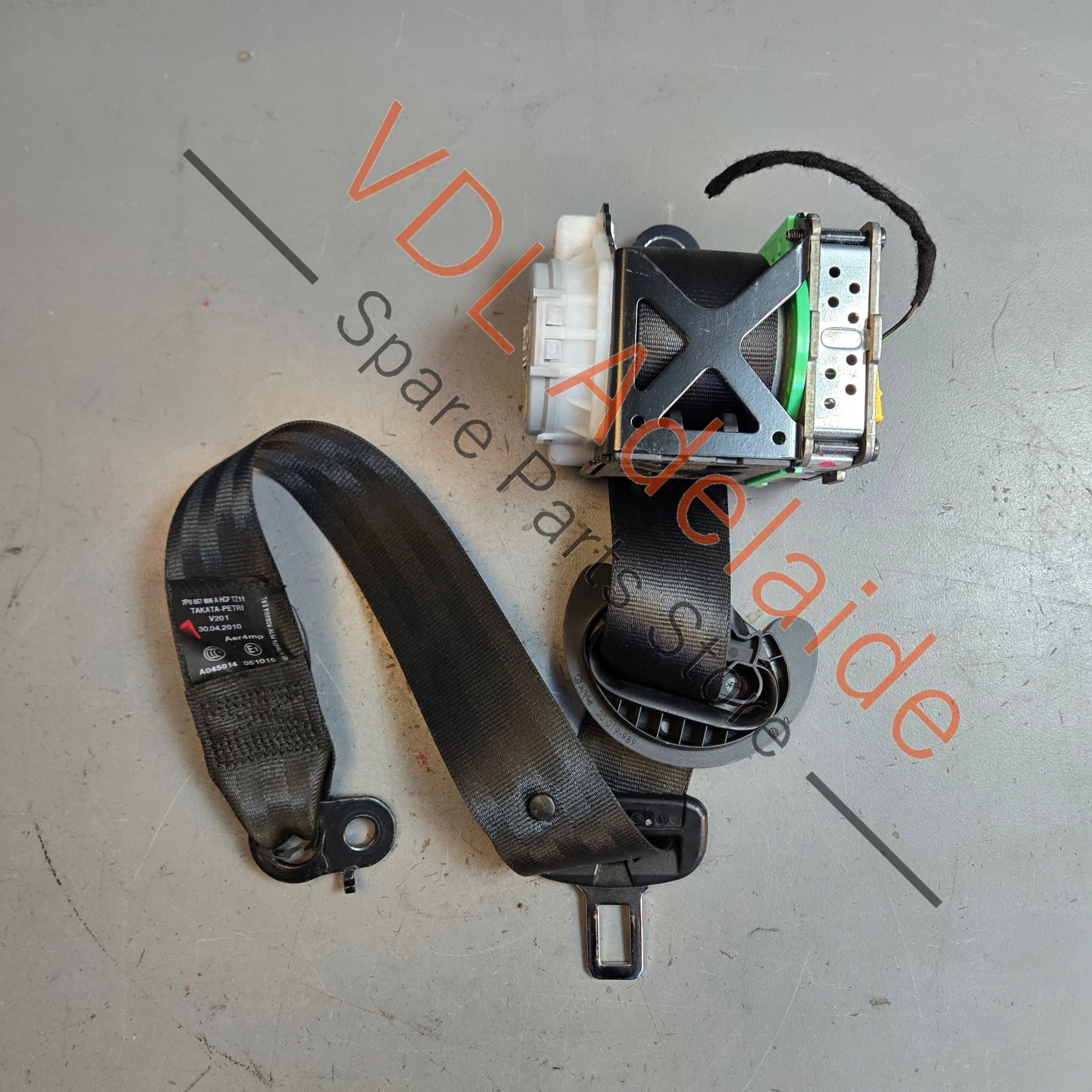 Porsche Cayenne 958 92A Rear Right Seatbelt 7P0857806A 95880305002 HCP