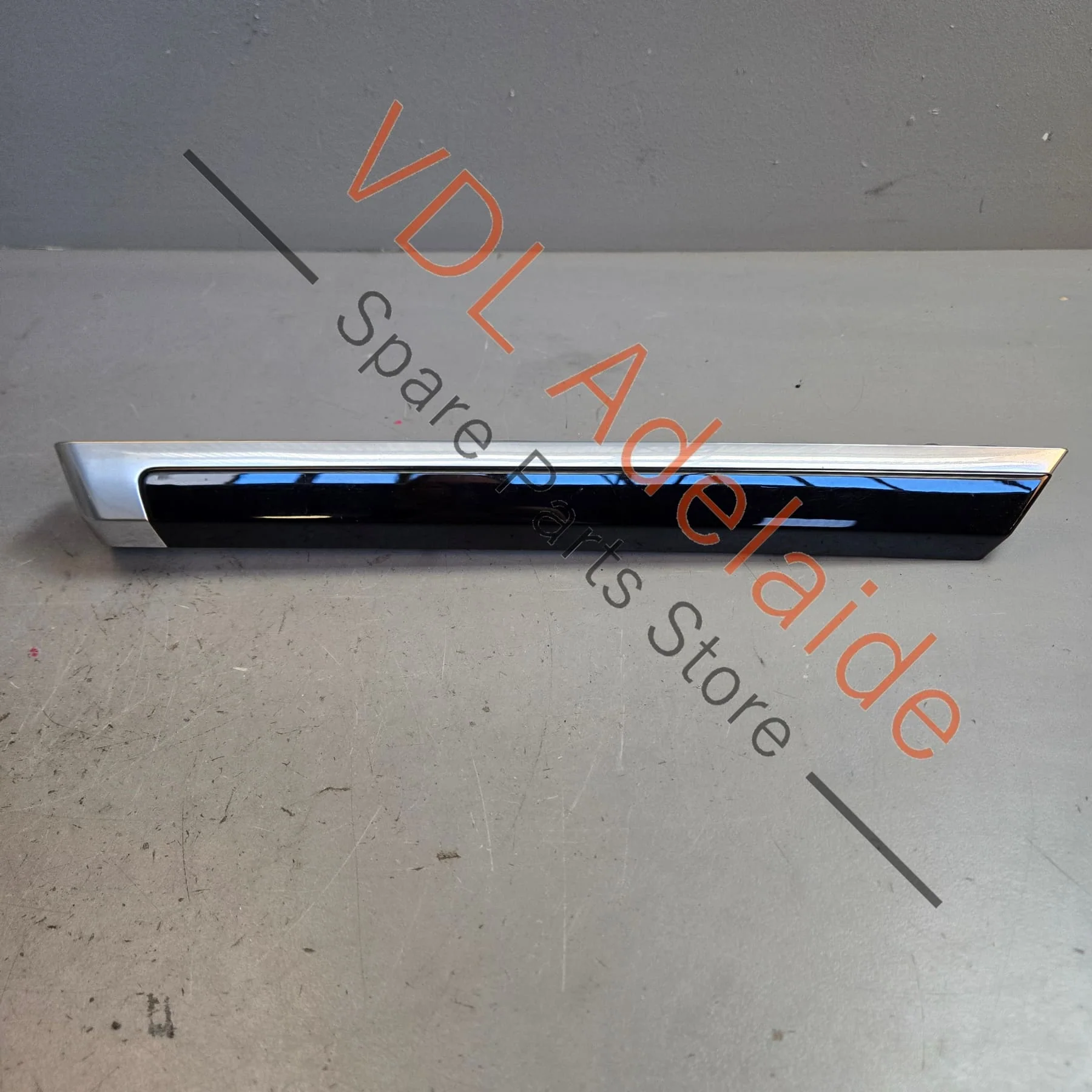 Porsche Cayenne 958 92A Gloss Black Front Right Door Trim Insert 7P5867420F 95855541000 6BB