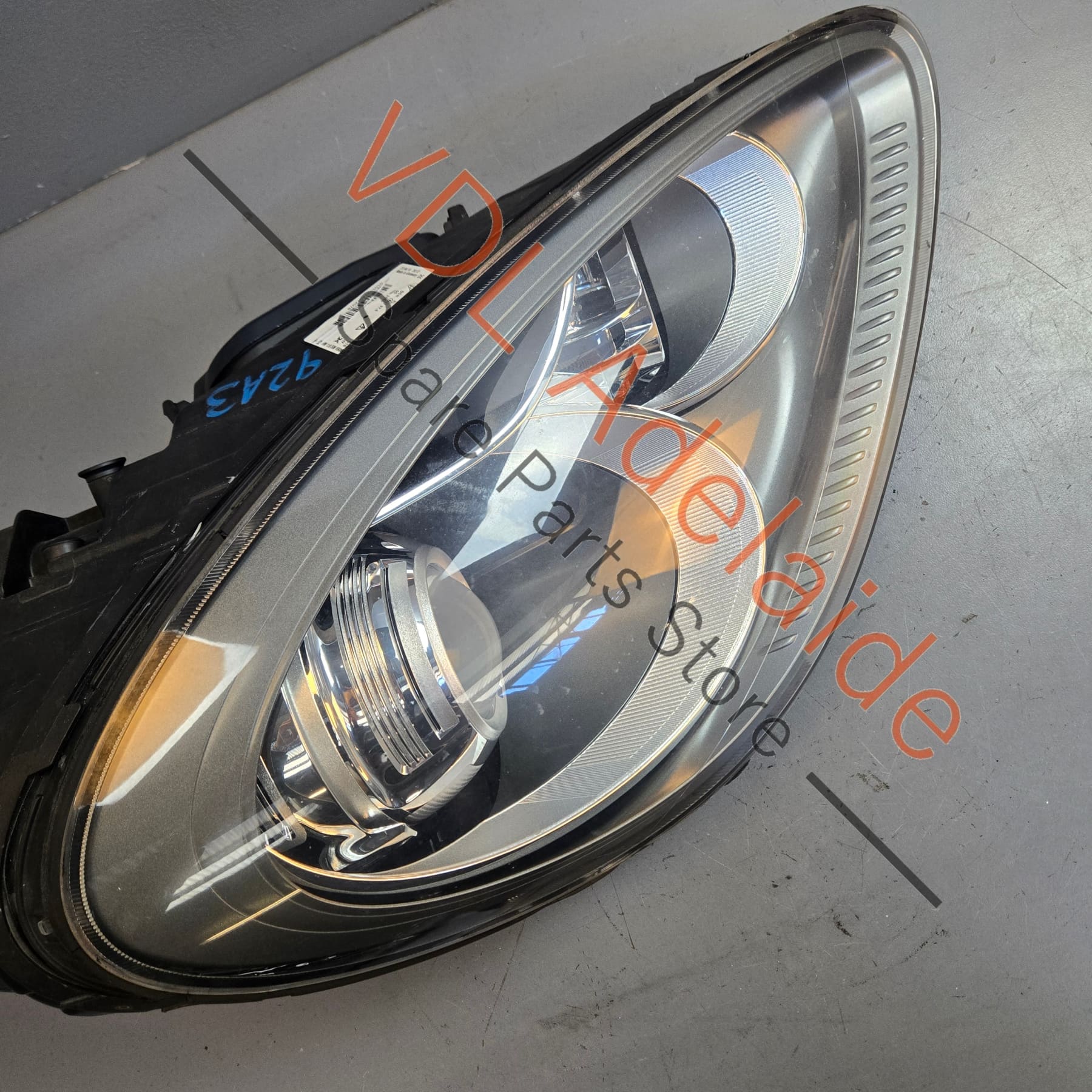 Porsche Cayenne 958 Right Xenon Headlight 95863117612 7P5941032S - Image 3