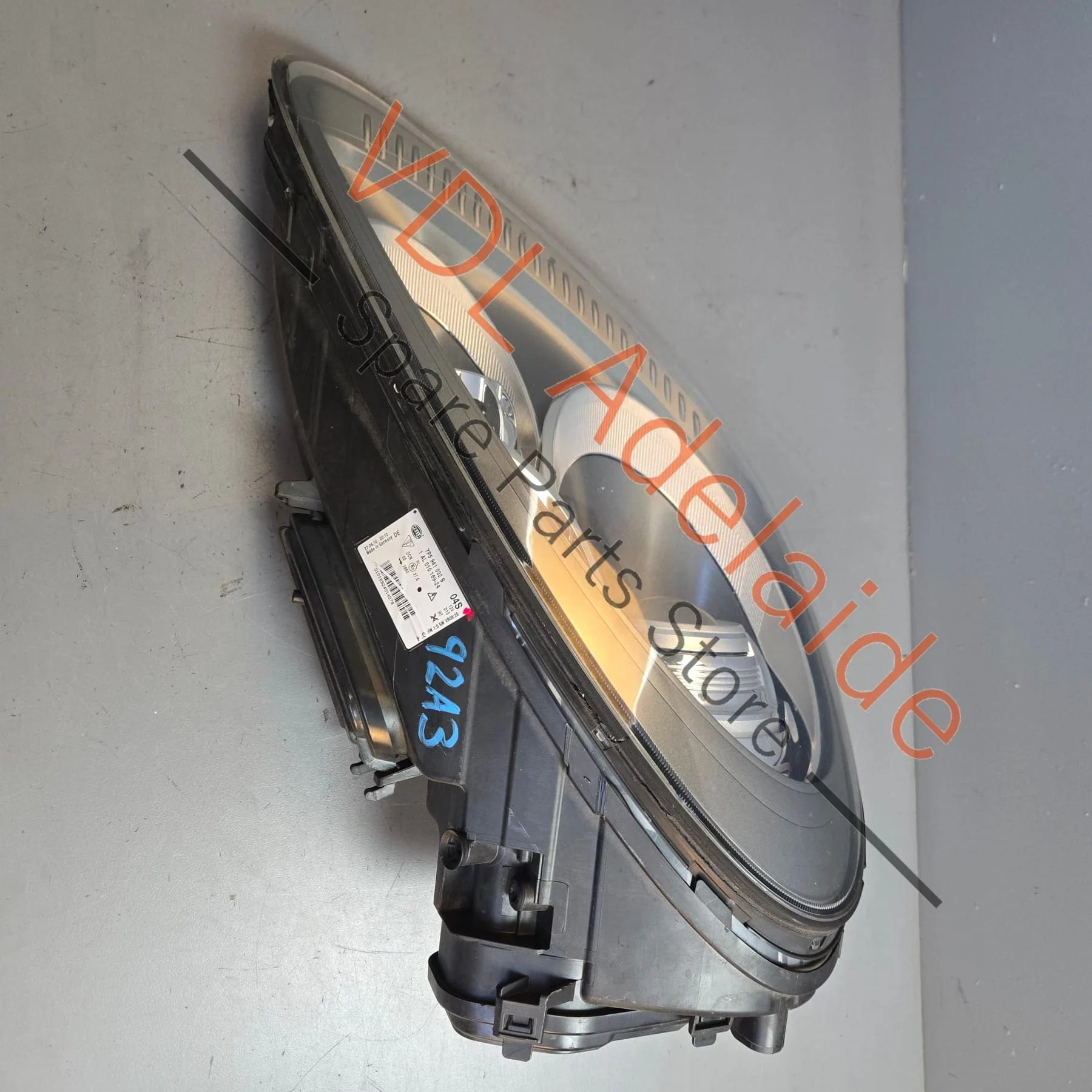 Porsche Cayenne 958 Right Xenon Headlight 95863117612 7P5941032S - Image 4