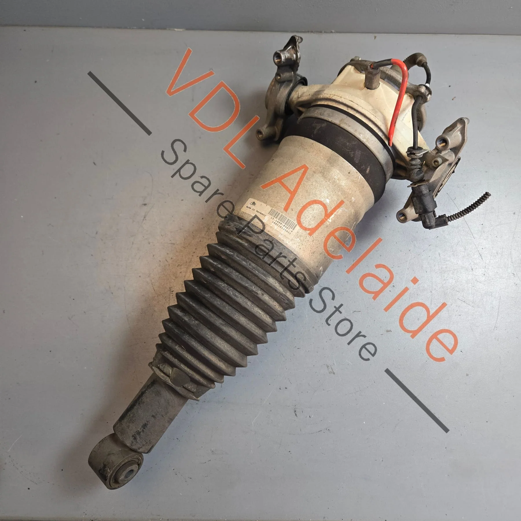 Porsche Cayenne 958 Left Rear Air Suspension Strut Shock Absorber 7P5616019N 95835801908 - Image 3