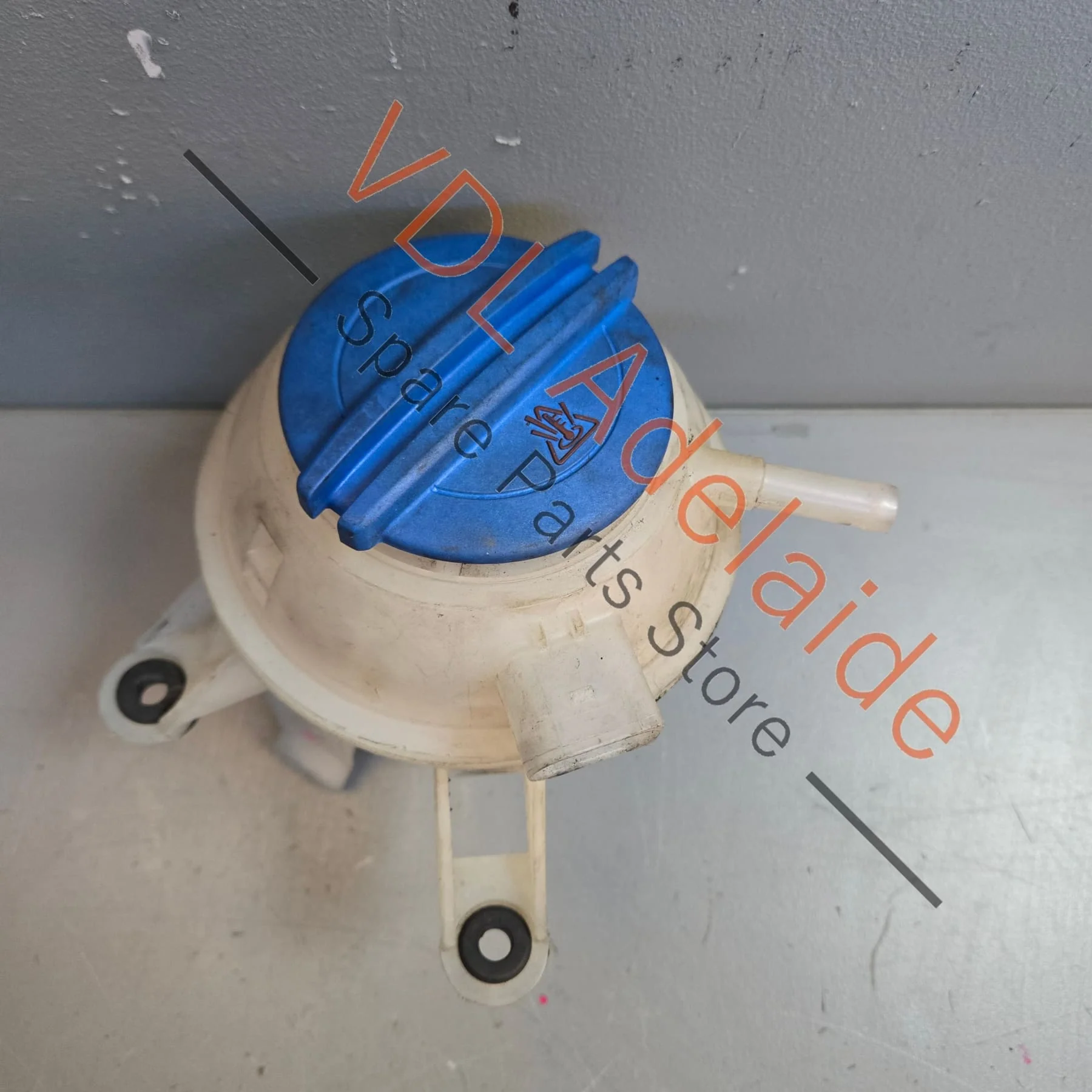Porsche Cayenne 3.0 V6 Coolant Reservoir Tank Bottle 8Z0121407 - Image 3