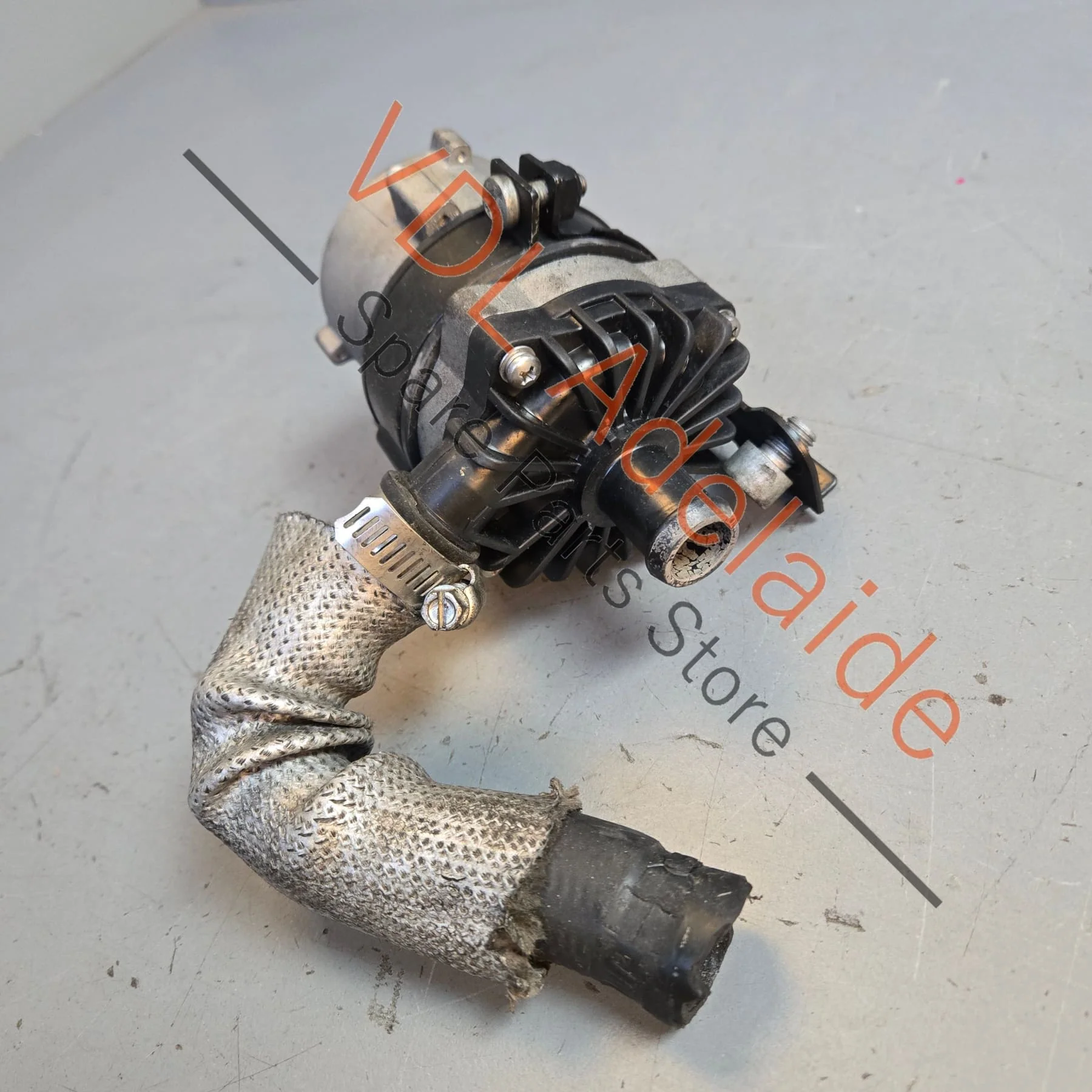 Porsche Cayenne 958 Coolant Pump 95860656700 8K0965567B - Image 7