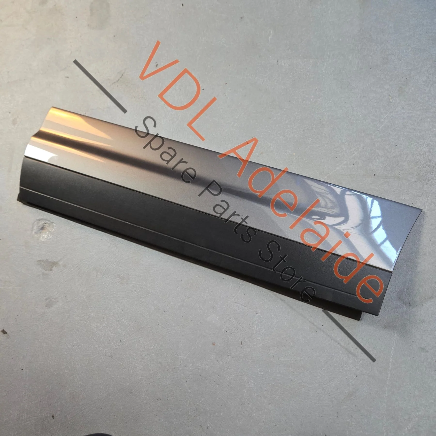 Porsche Cayenne 958 Left Rear Door Exterior Moulding Trim 95855978900 7P5839787J Meteor Gray Metallic M7W/9Q