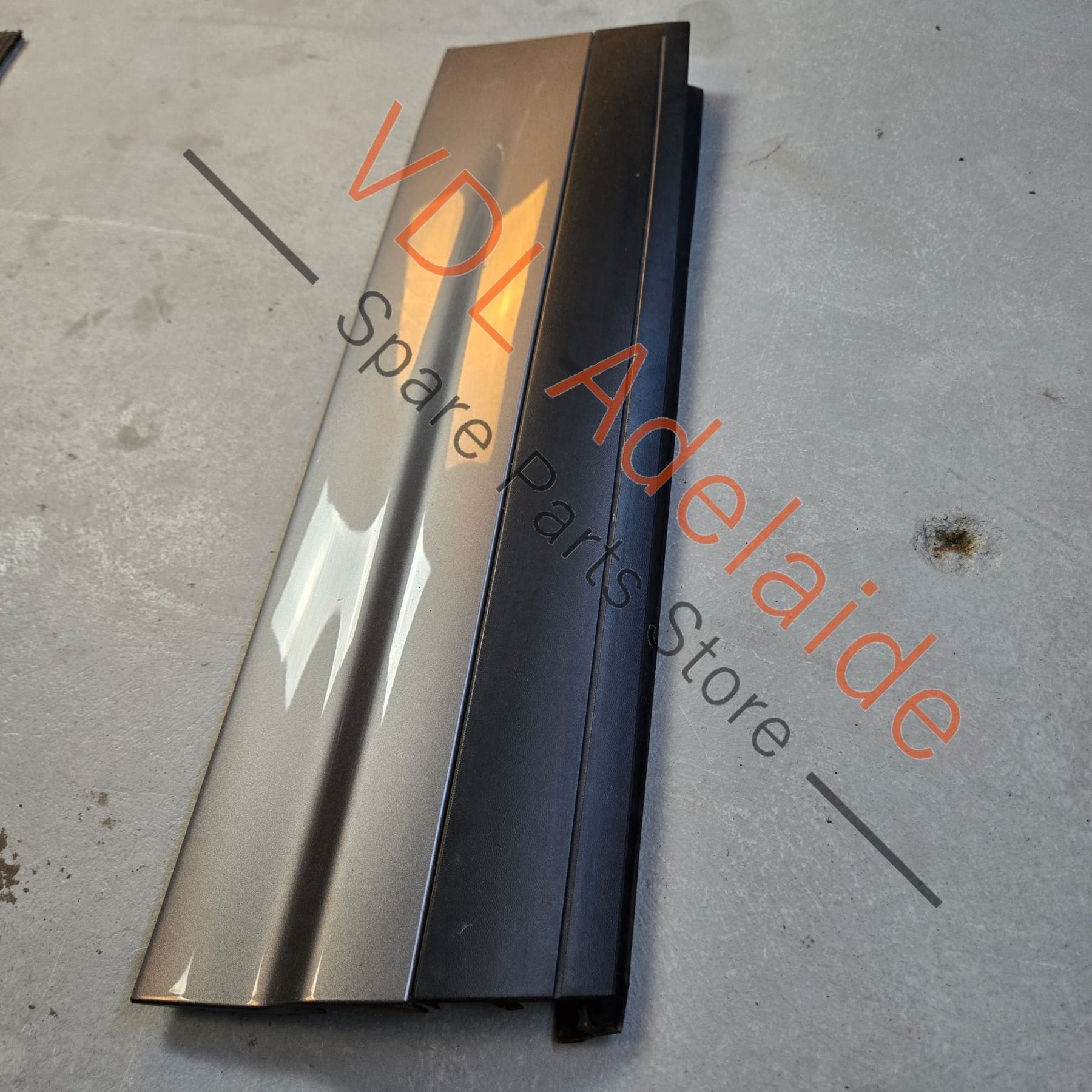 Porsche Cayenne 958 Left Rear Door Exterior Moulding Trim 95855978900 7P5839787J Meteor Gray Metallic M7W/9Q - Image 5
