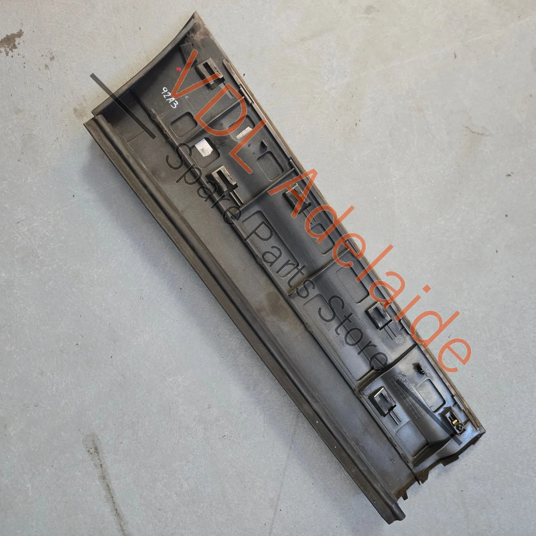 Porsche Cayenne 958 Left Rear Door Exterior Moulding Trim 95855978900 7P5839787J Meteor Gray Metallic M7W/9Q - Image 6