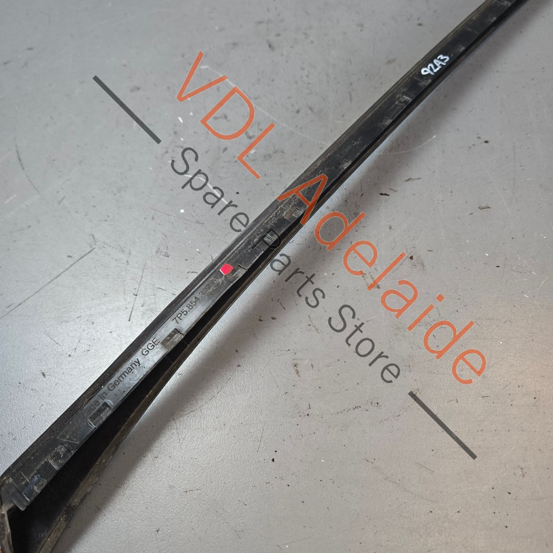 Porsche Cayenne 958 Left Side Windscreen Edge Strip Trim Moulding 7P5854327A - Image 5