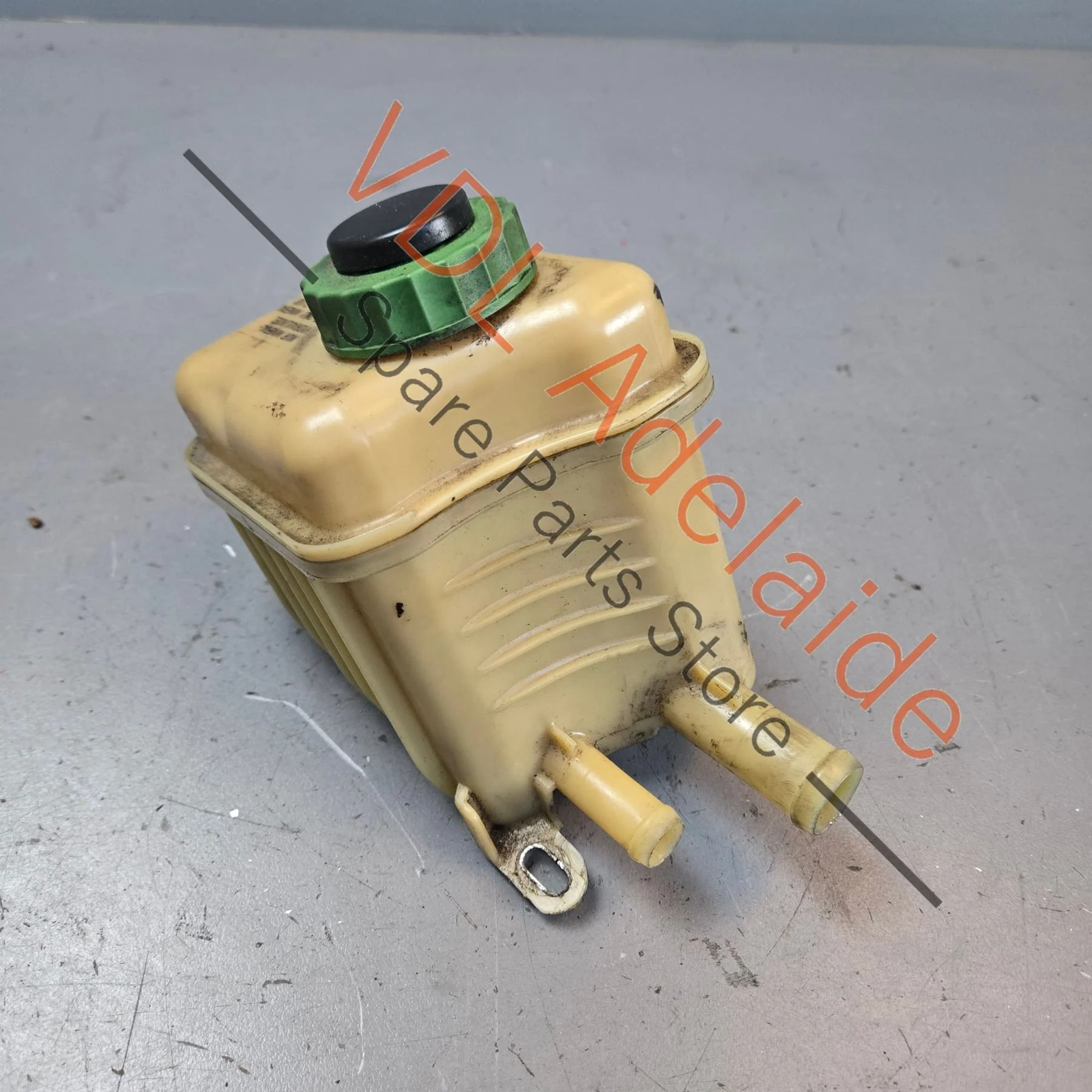 Porsche Cayenne Touareg Q7 Power Steering Fluid Reservoir Tank 95531401530 7L6422371E - Image 4