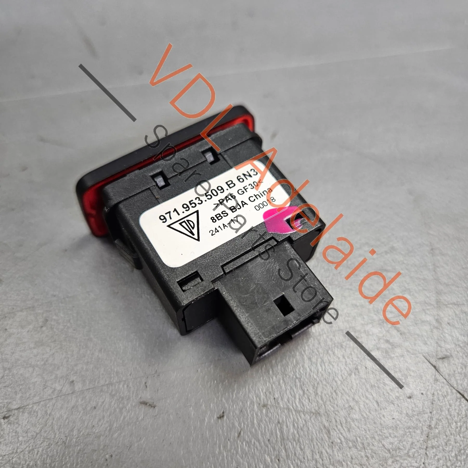 Porsche Panamera 971 Hazard Switch 971953509B - Image 2