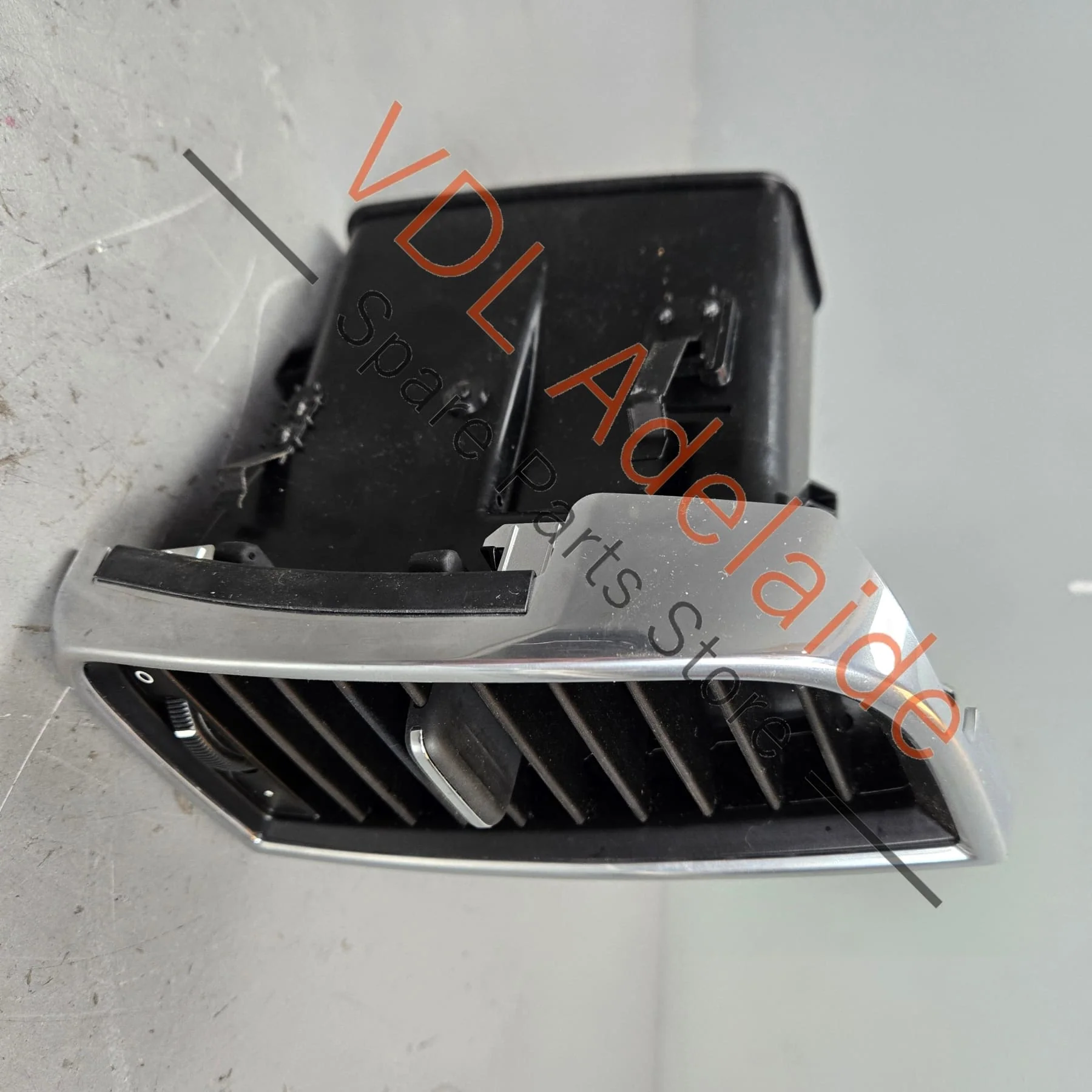 Porsche Panamera 970 Centre Right Dashboard Air Vent 97055214204 DAP - Image 3
