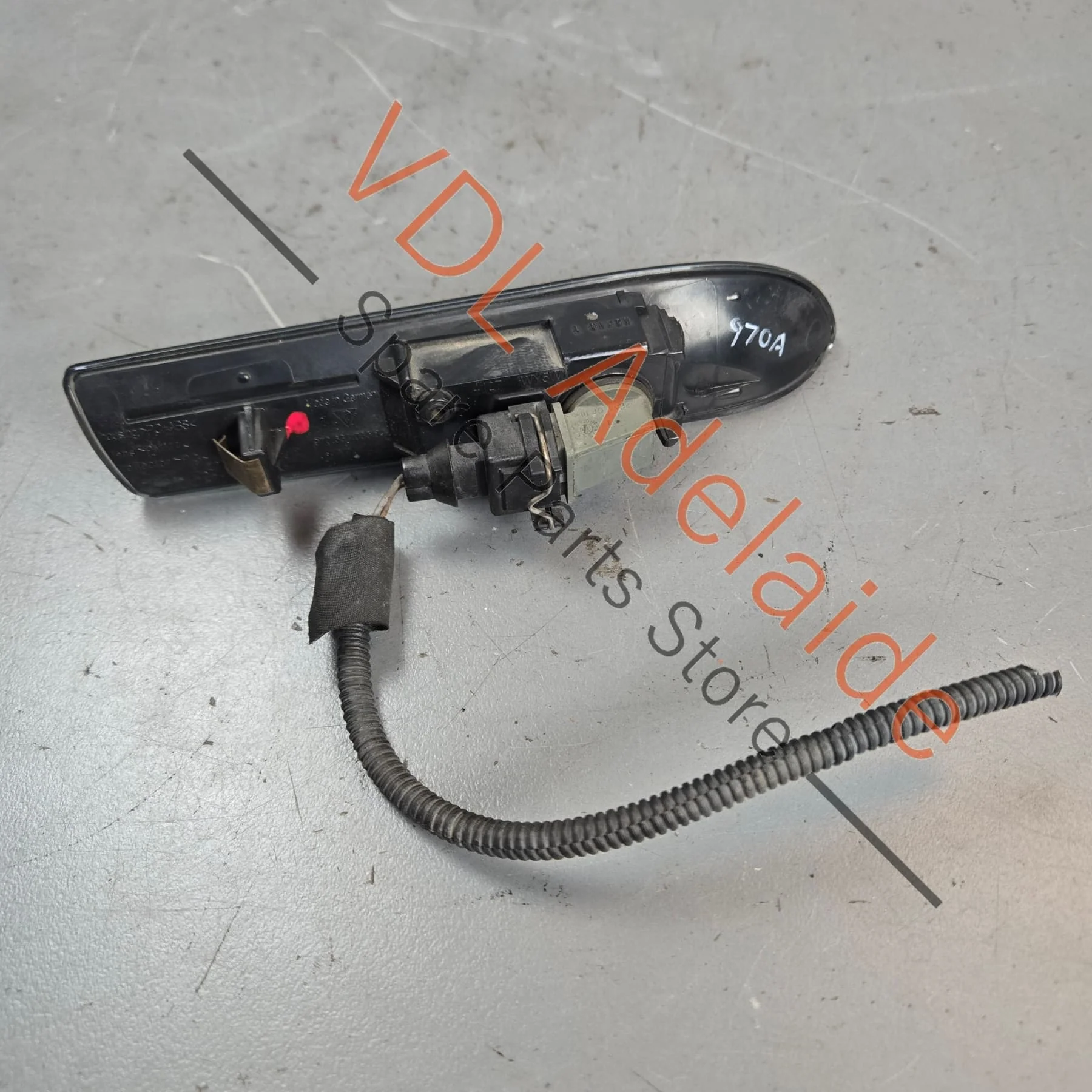 Porsche Panamera 970 Turn Signal Blinker Flasher Left Side 97063103302 - Image 4